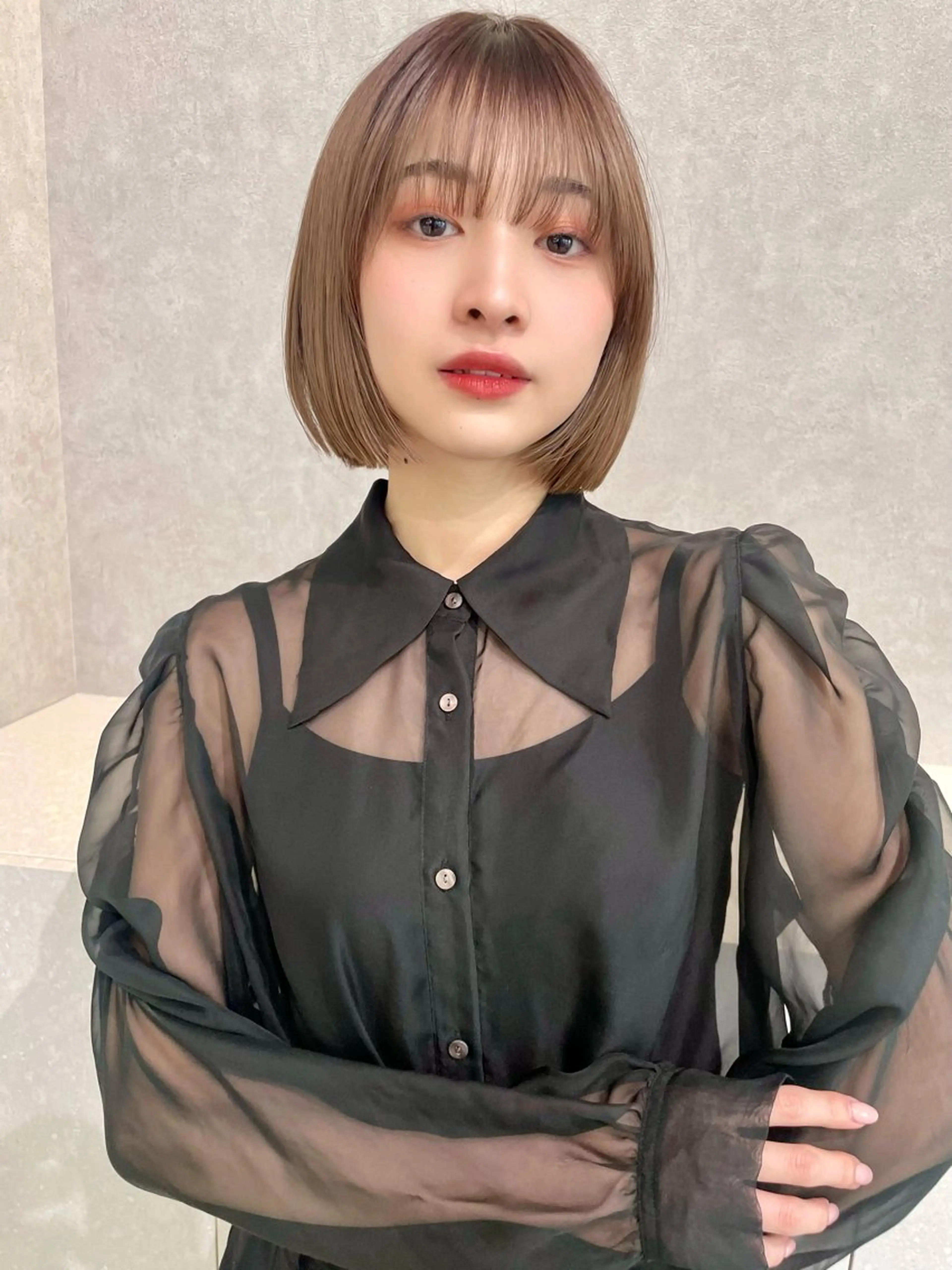 ミディアム 三鷹で1番ショート ボブをカットする新谷のヘアスタイル