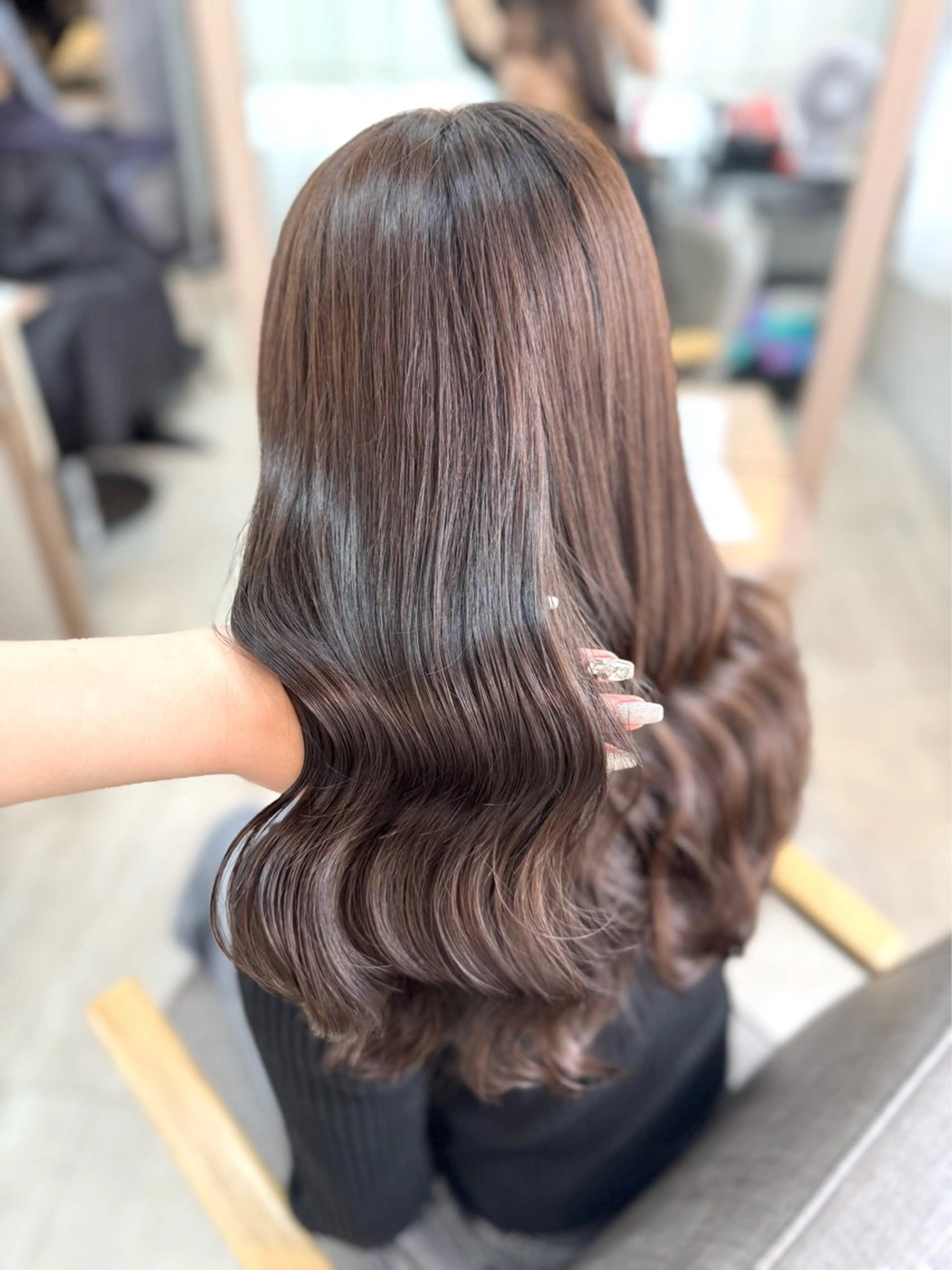 ロング カラー 🩶mana🩶艶髪 /カラーオンカラーのヘアスタイル