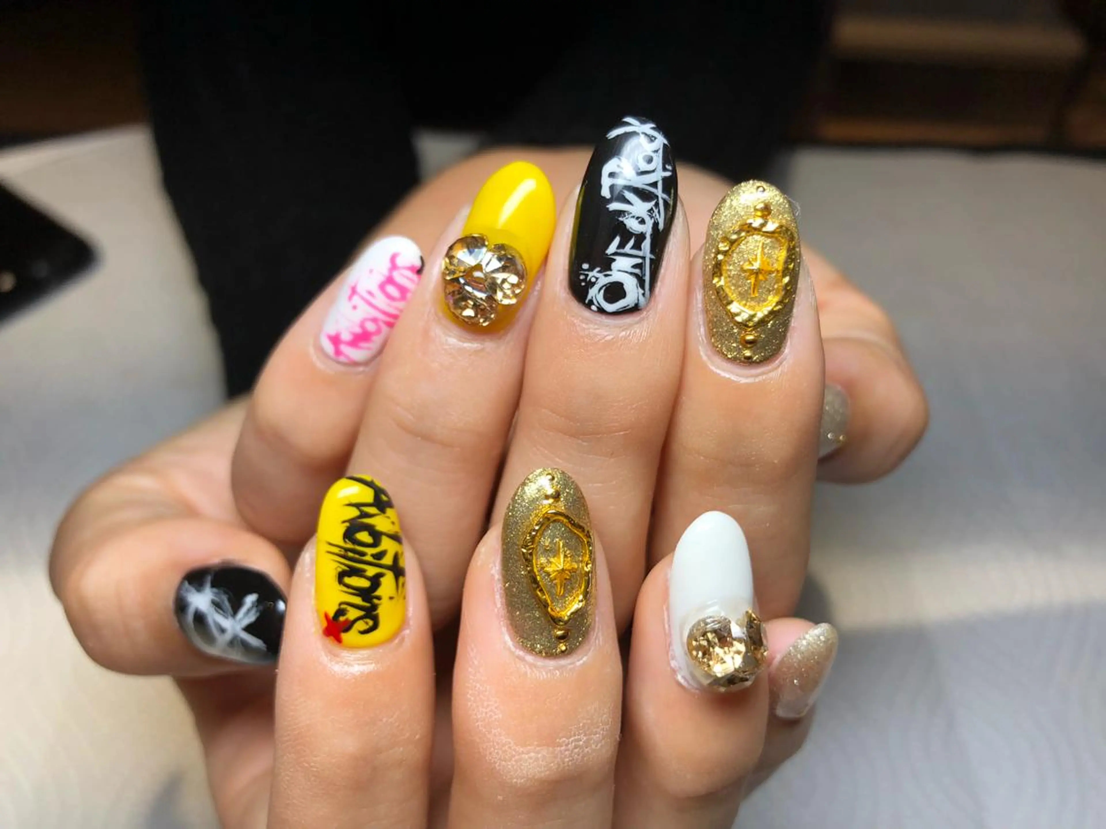 ネイル Li'leaNail AINAのネイルデザイン