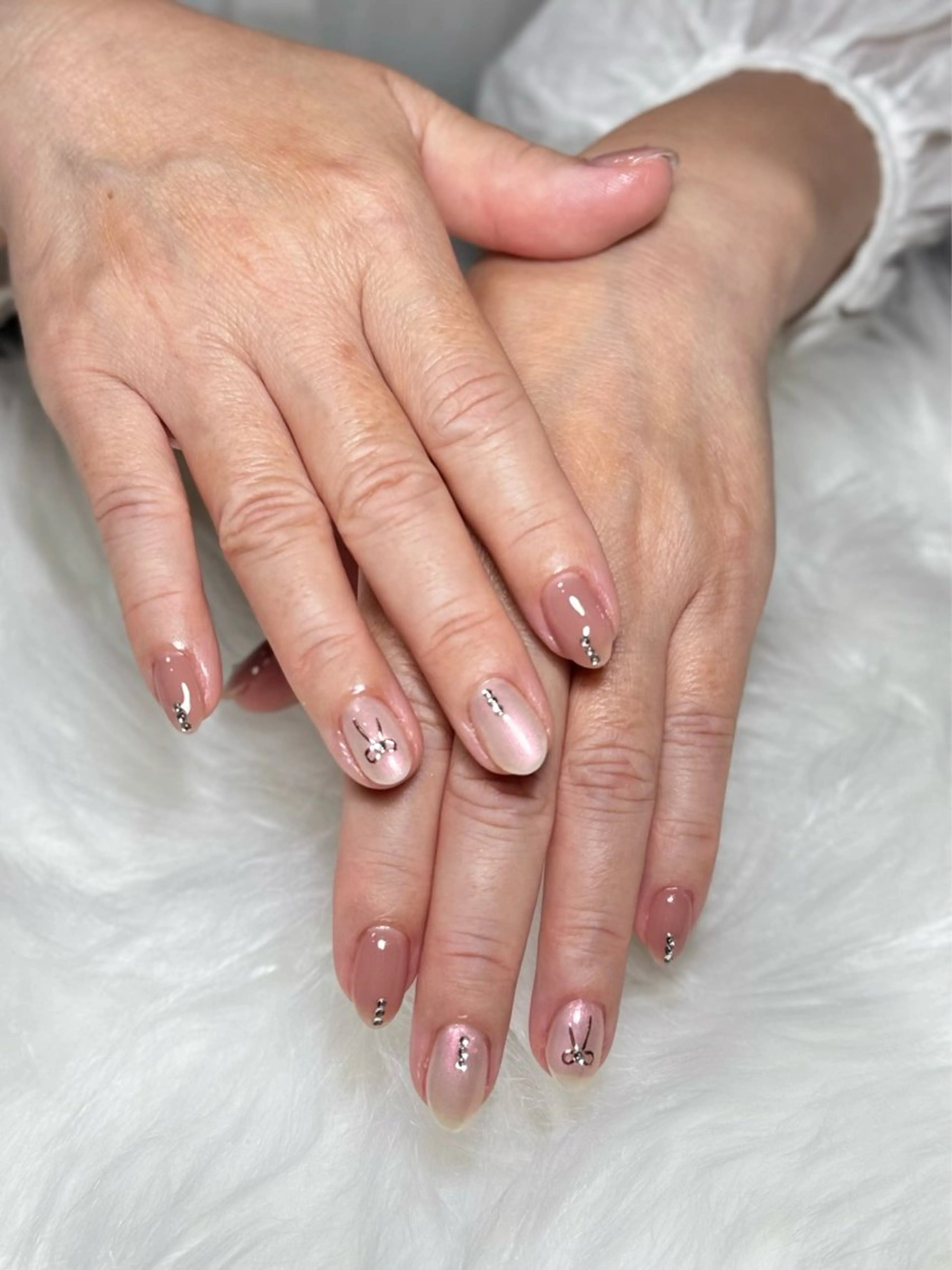 ネイル オーロラネイル チークネイル フットネイル フレンチネイル ジェルネイル Nichi Nailsのネイルデザイン