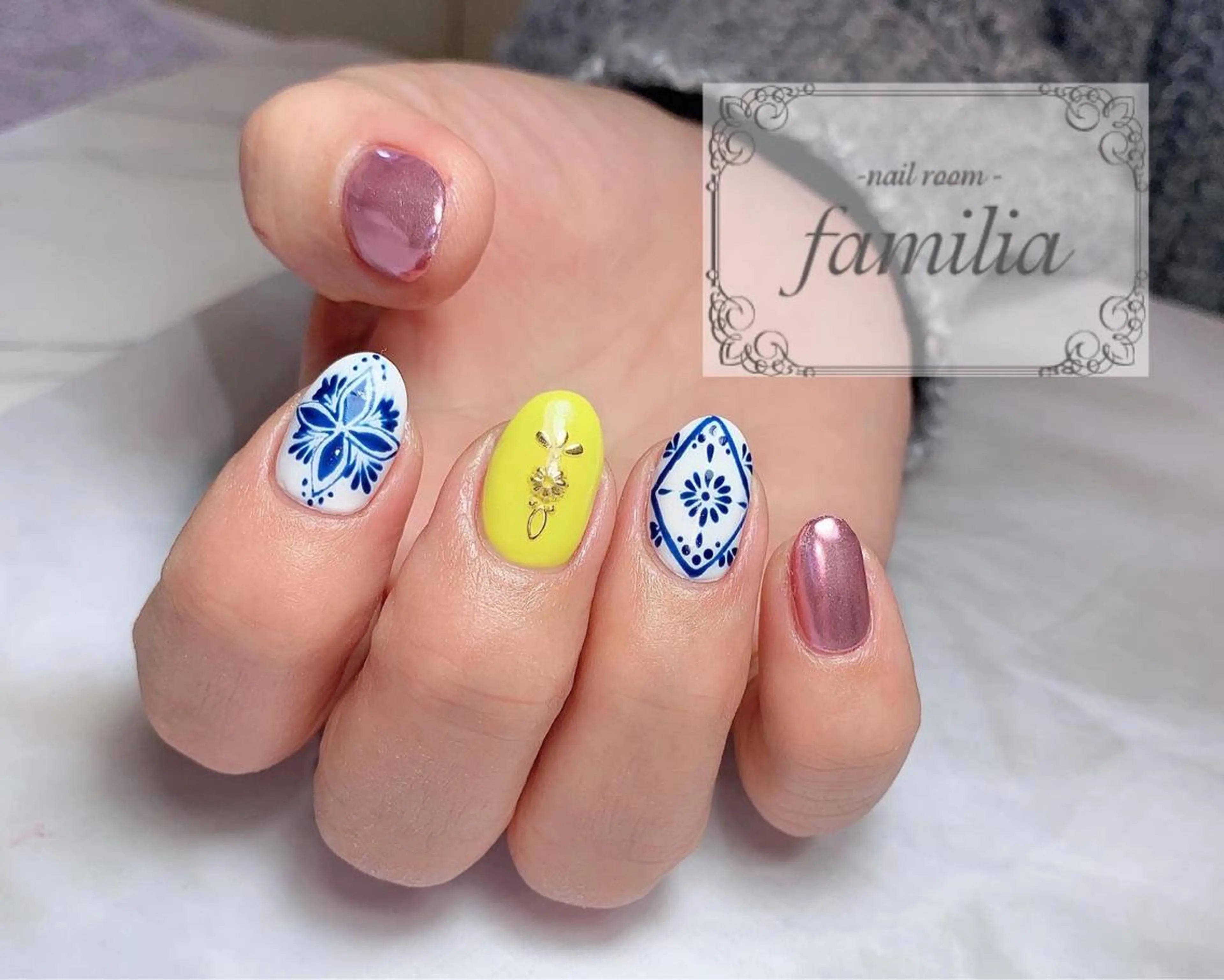 ネイル ハンドネイル -nailroom- familiaのネイルデザイン