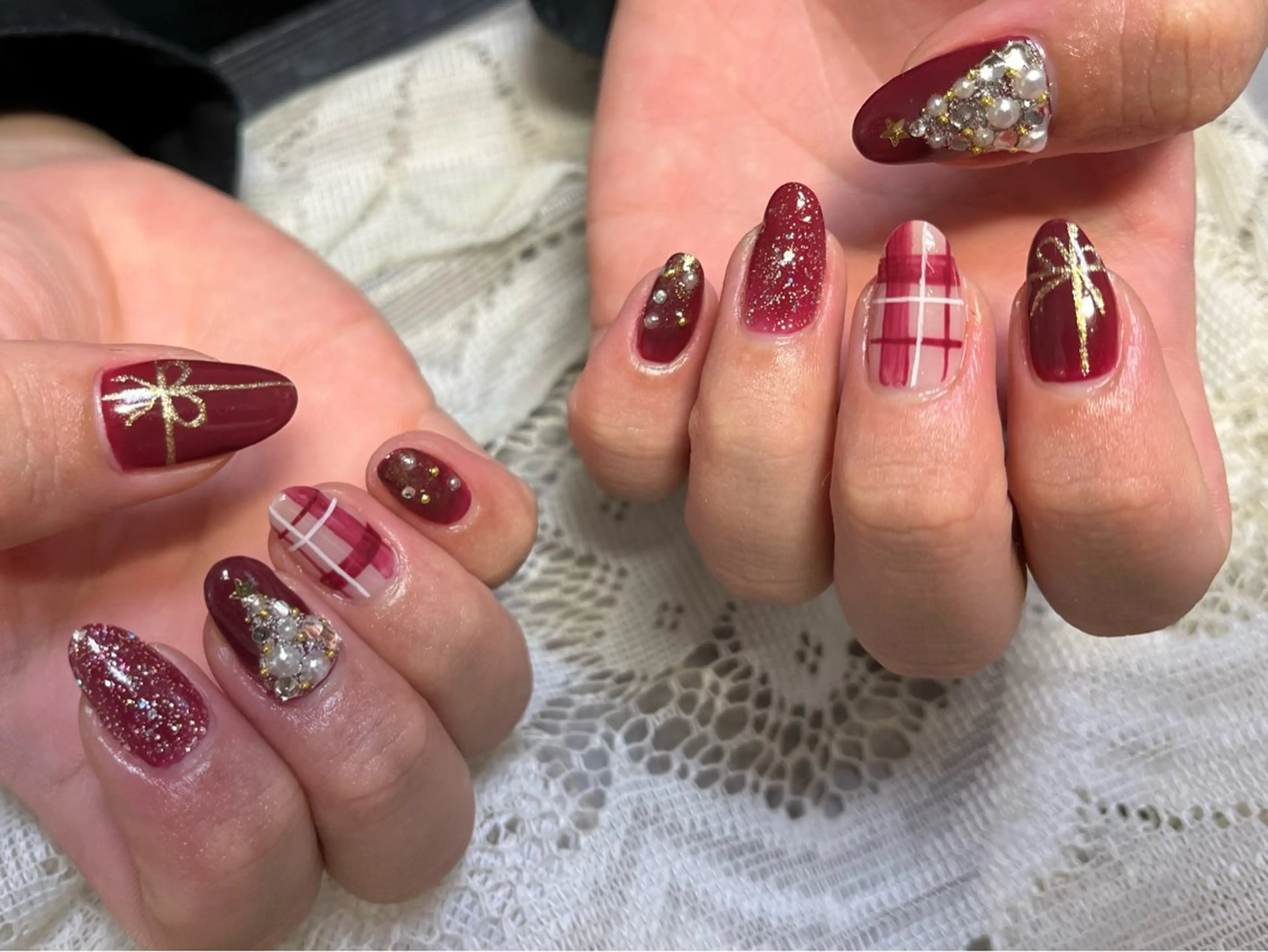 ネイル ガーリー キラキラネイル リボン 冬ネイル クリスマス ベテランネイル cnc  nailのネイルデザイン