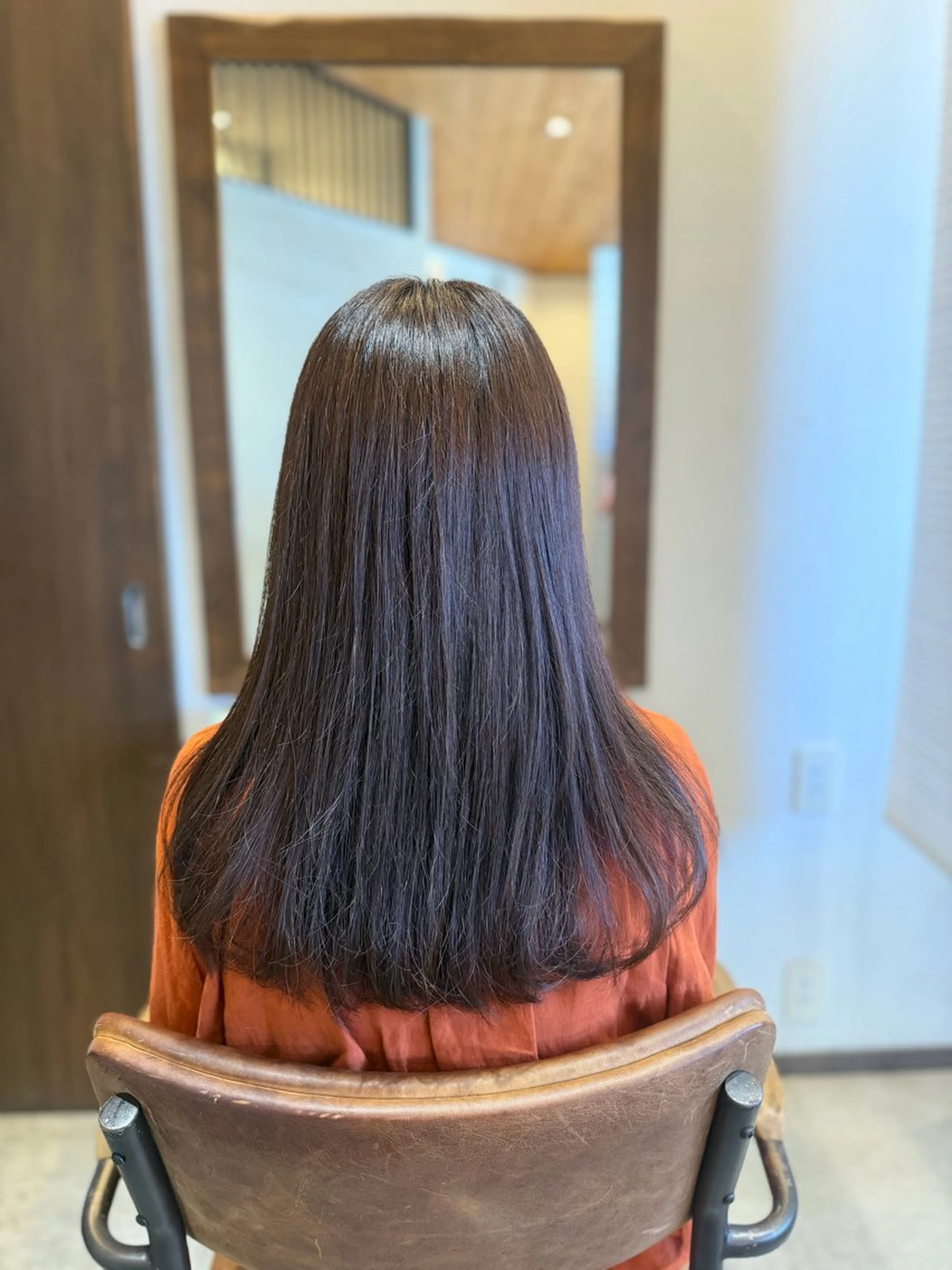 セミロング カット ヘアカラー YUKI .のヘアスタイル