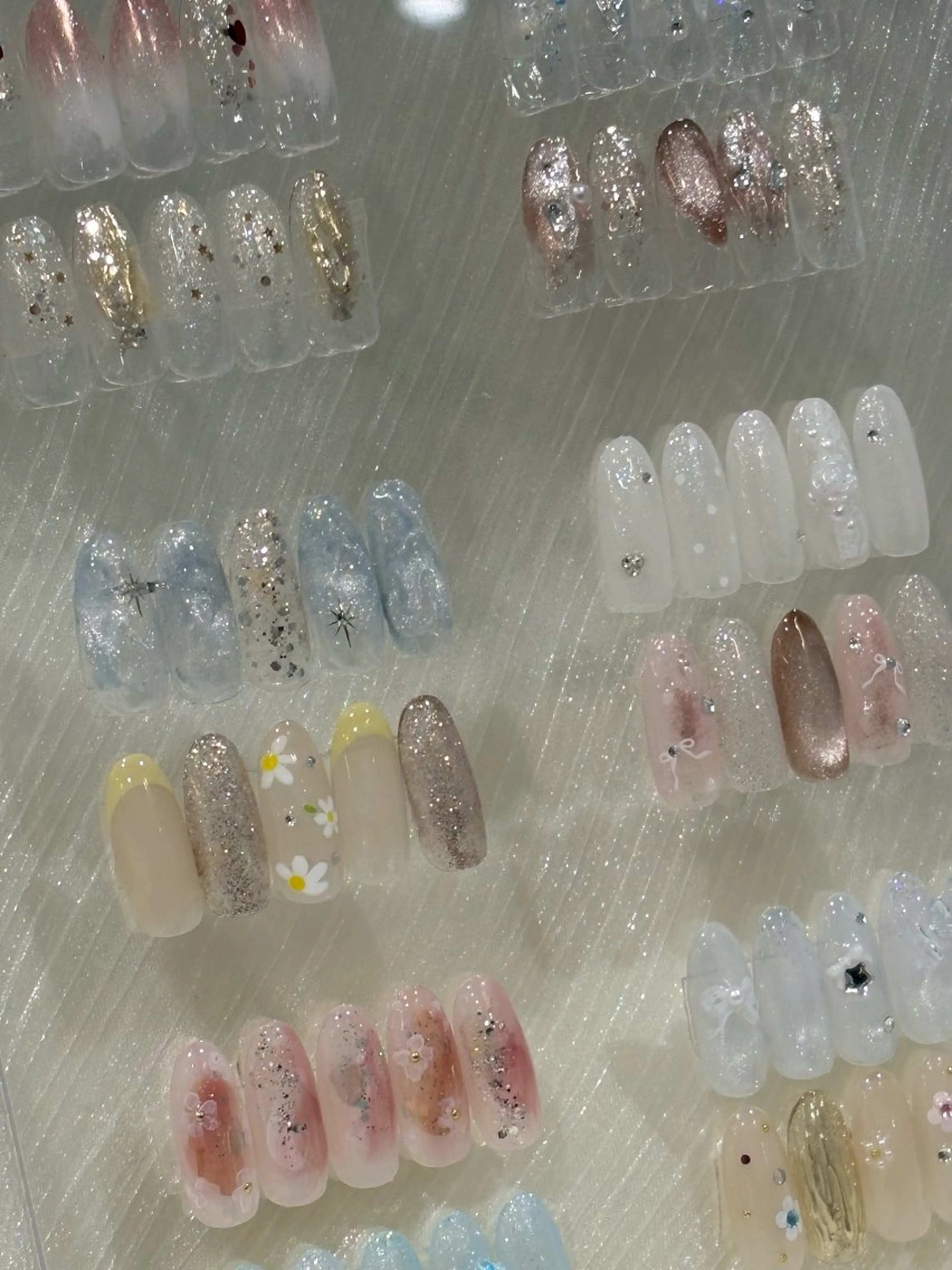 《ハンド》選べる定額デザインBの写真