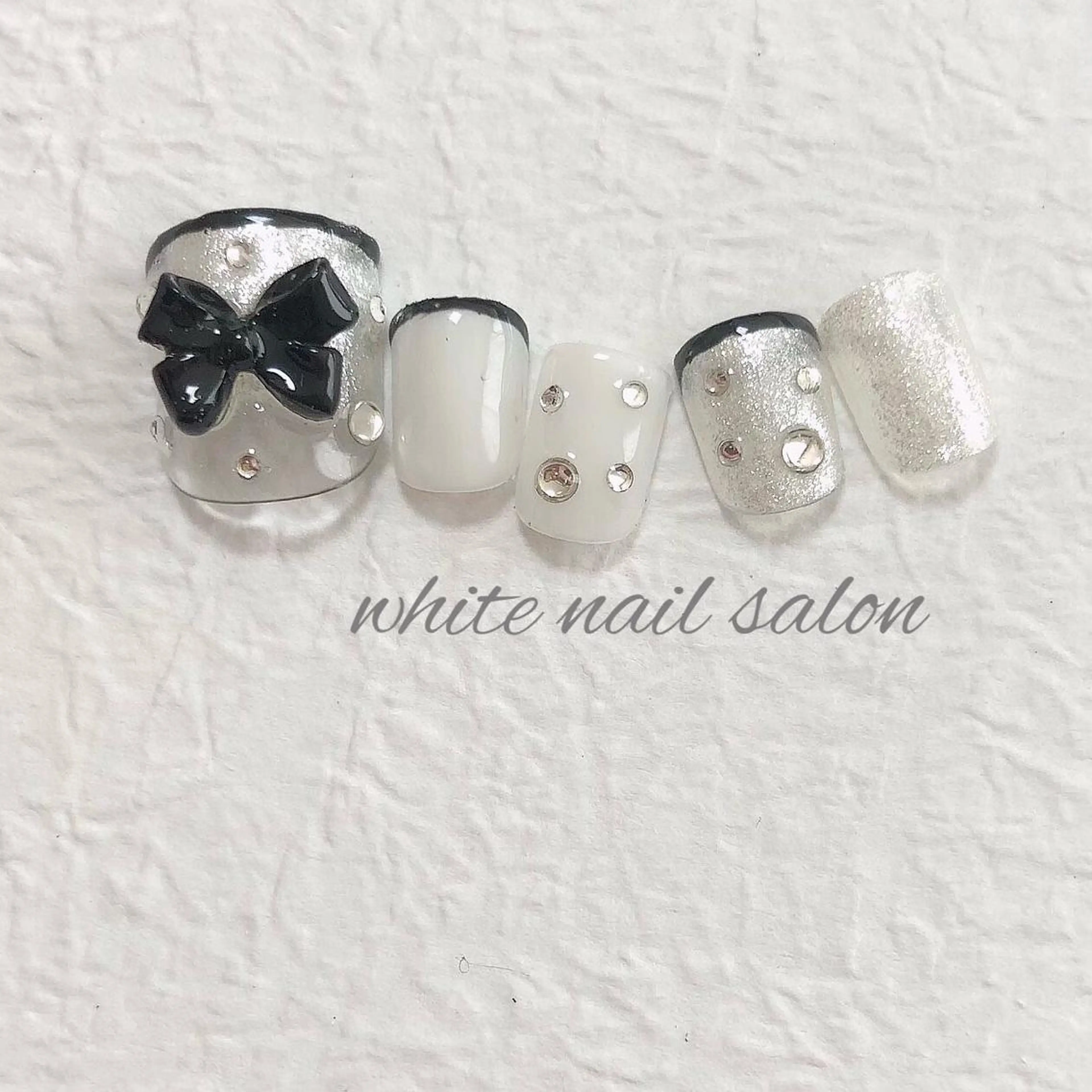 ネイル ジェルネイル ハードジェル 持ち込み ソフトジェル フットネイル white nail salonのネイルデザイン