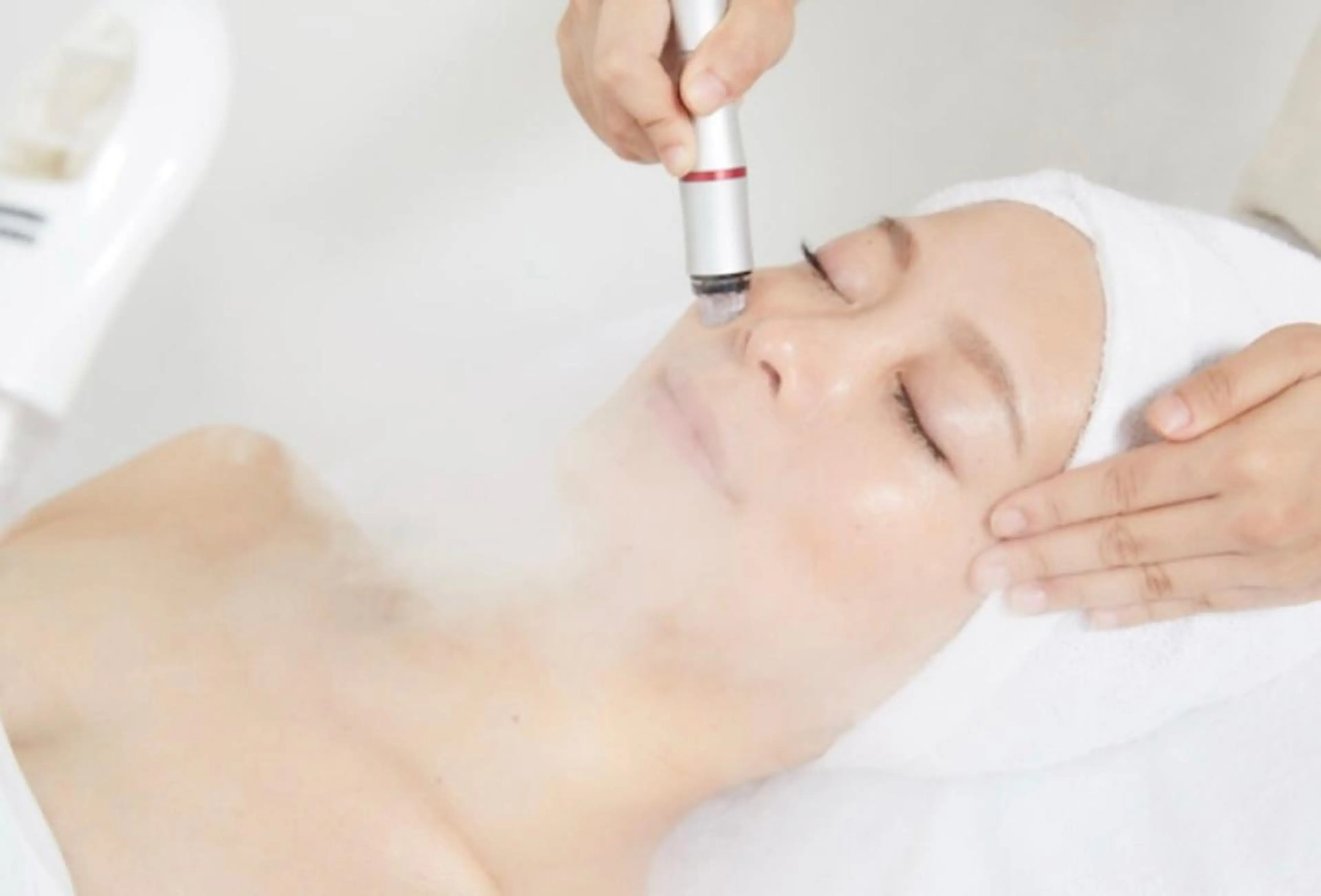 🌟毛穴レス美肌へ❣️ハイドラフェイシャル+濃厚ビタミンC導入 ¥6,800の写真