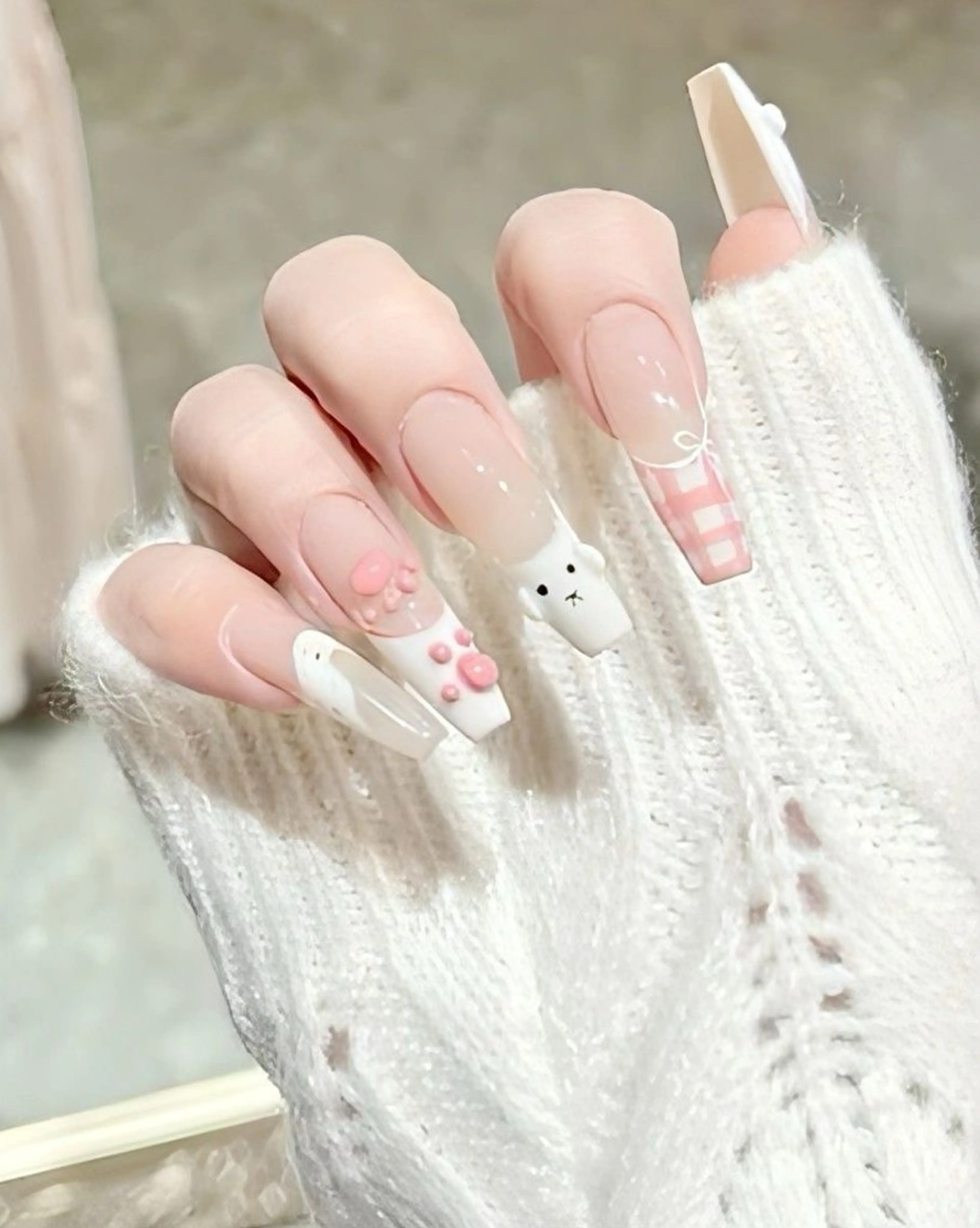 カラー グラデーションカラー ハンドネイル AIN Nailのネイルデザイン