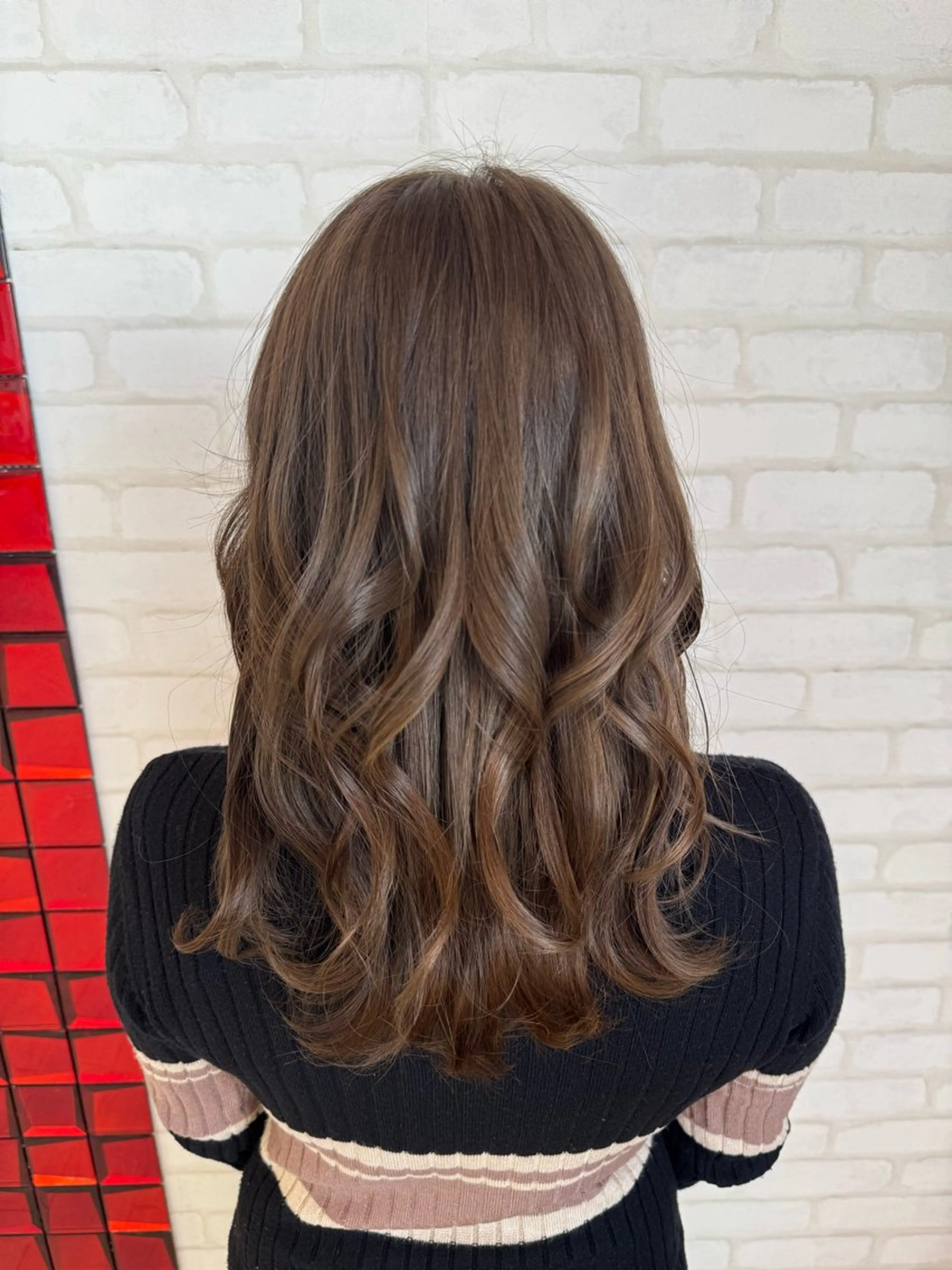 セミロング ヘアカラー 松尾 怜奈のヘアスタイル