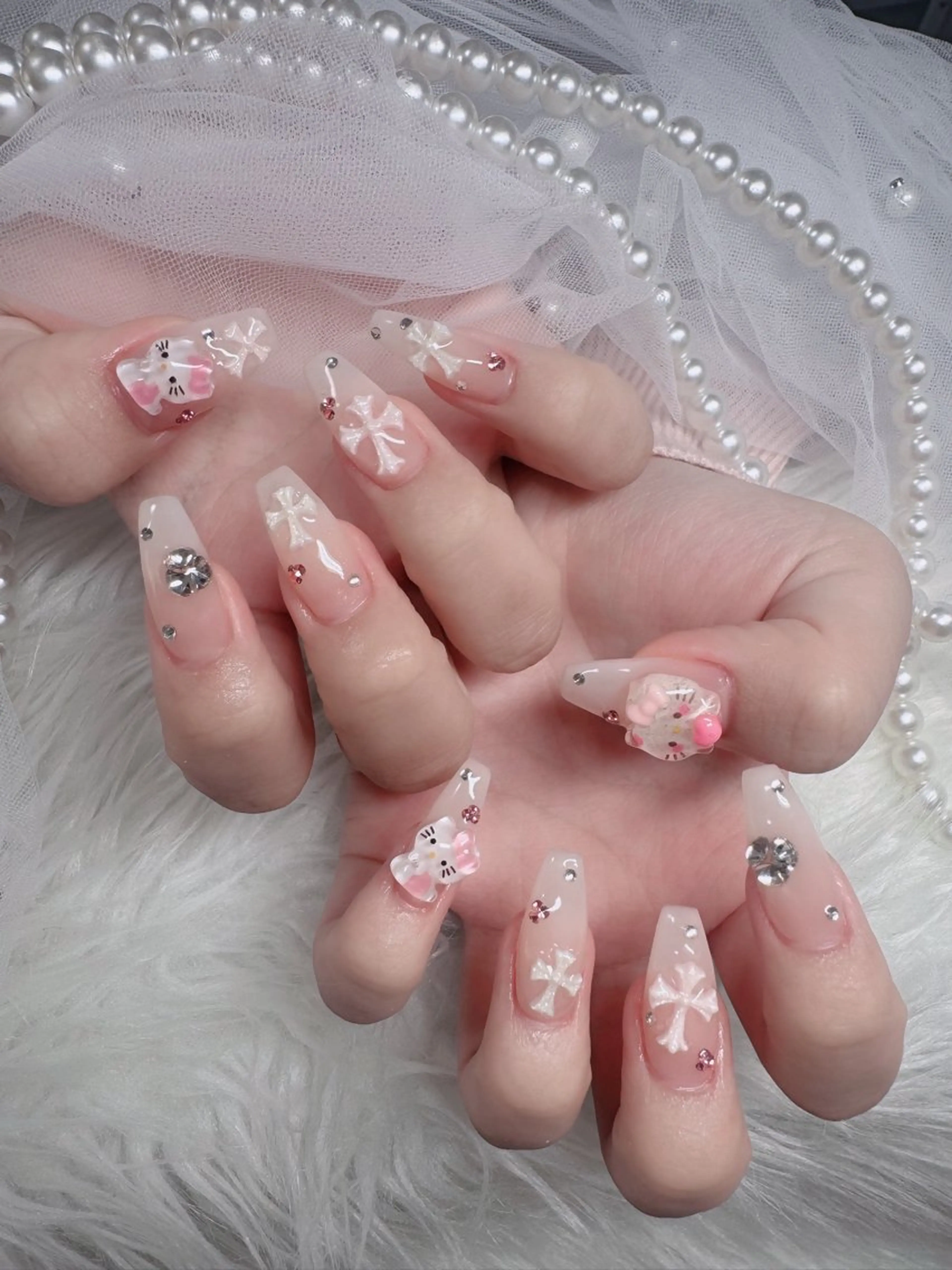 ネイル オーロラネイル フレンチネイル ジェルネイル ハロウィン キラキラネイル ハンドネイル H.baby Nail Salonのネイルデザイン