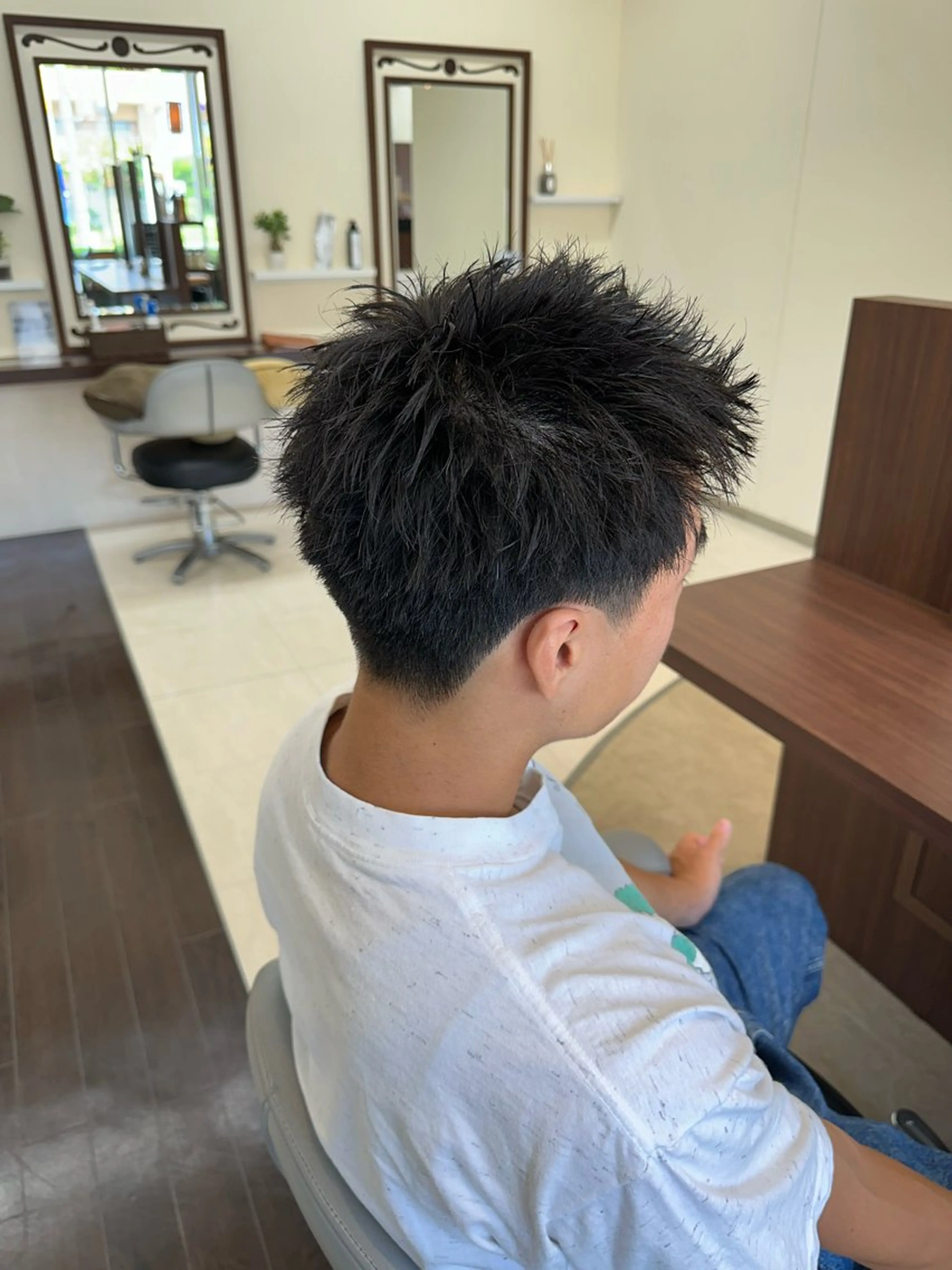 ショート カラー パーマ メンズ スパイキーショート 刈り上げ ショートヘア カット ヘアセット 毎月230人担当/ メンズヘア/清和武虎のヘアスタイル