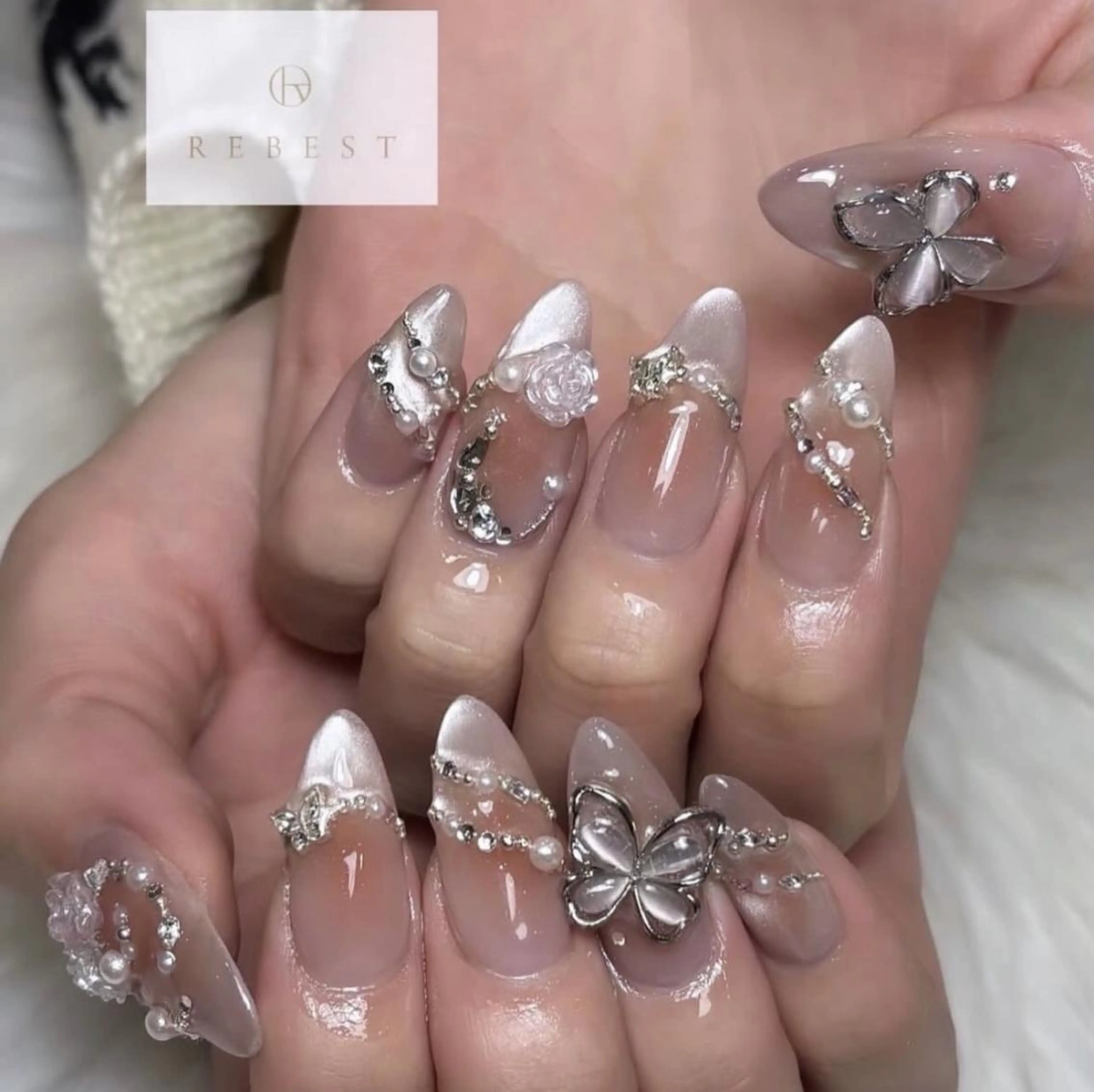 ネイル ❤️💛REBEST 京橋 nailのネイルデザイン
