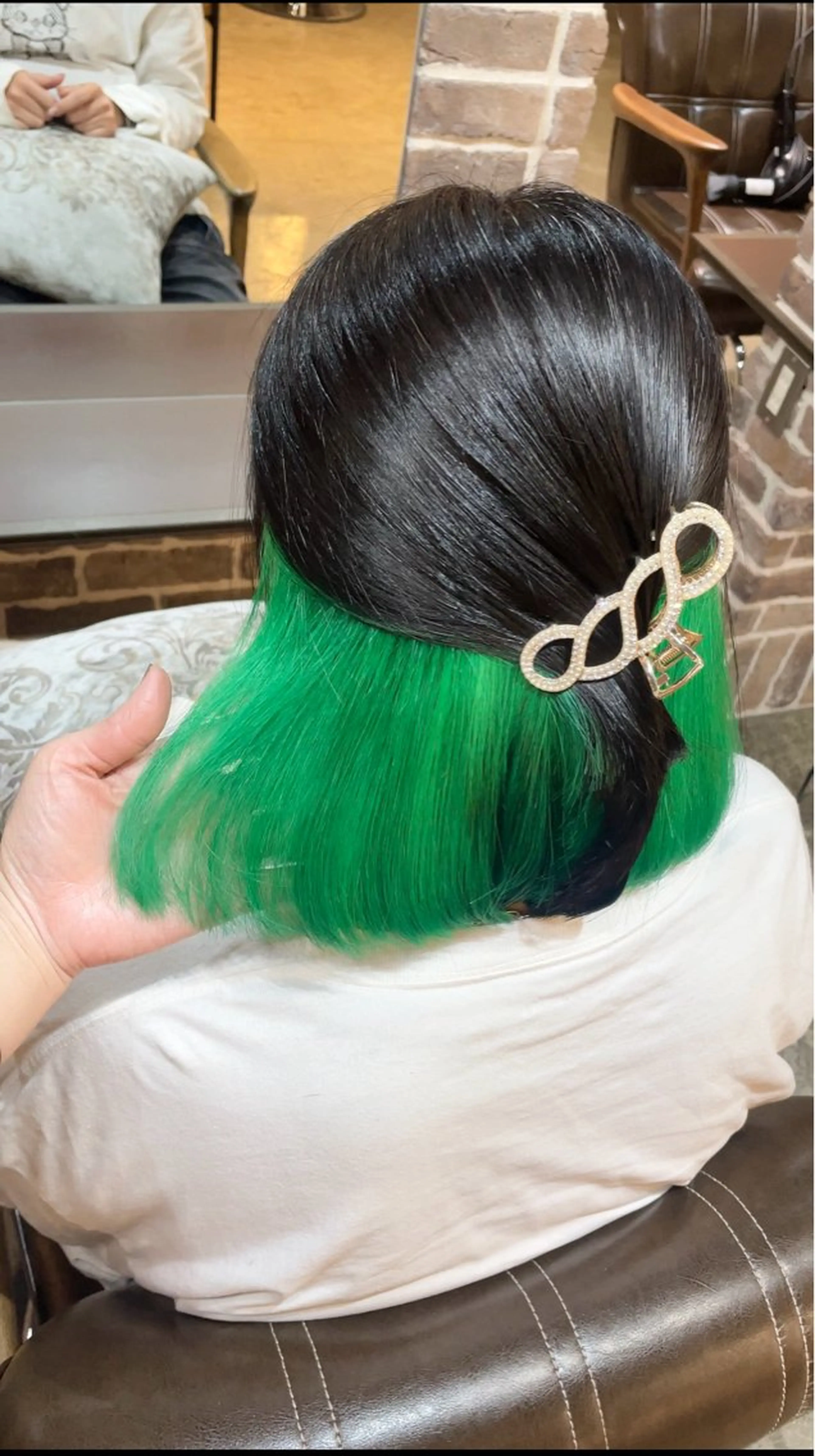 ミディアム カラー 黒髪 ブリーチ インナーカラー カット ヘアカラー トリートメント ACROあべの店所属・艶カラー/インナー /グラデ/大西小百合のヘアスタイル