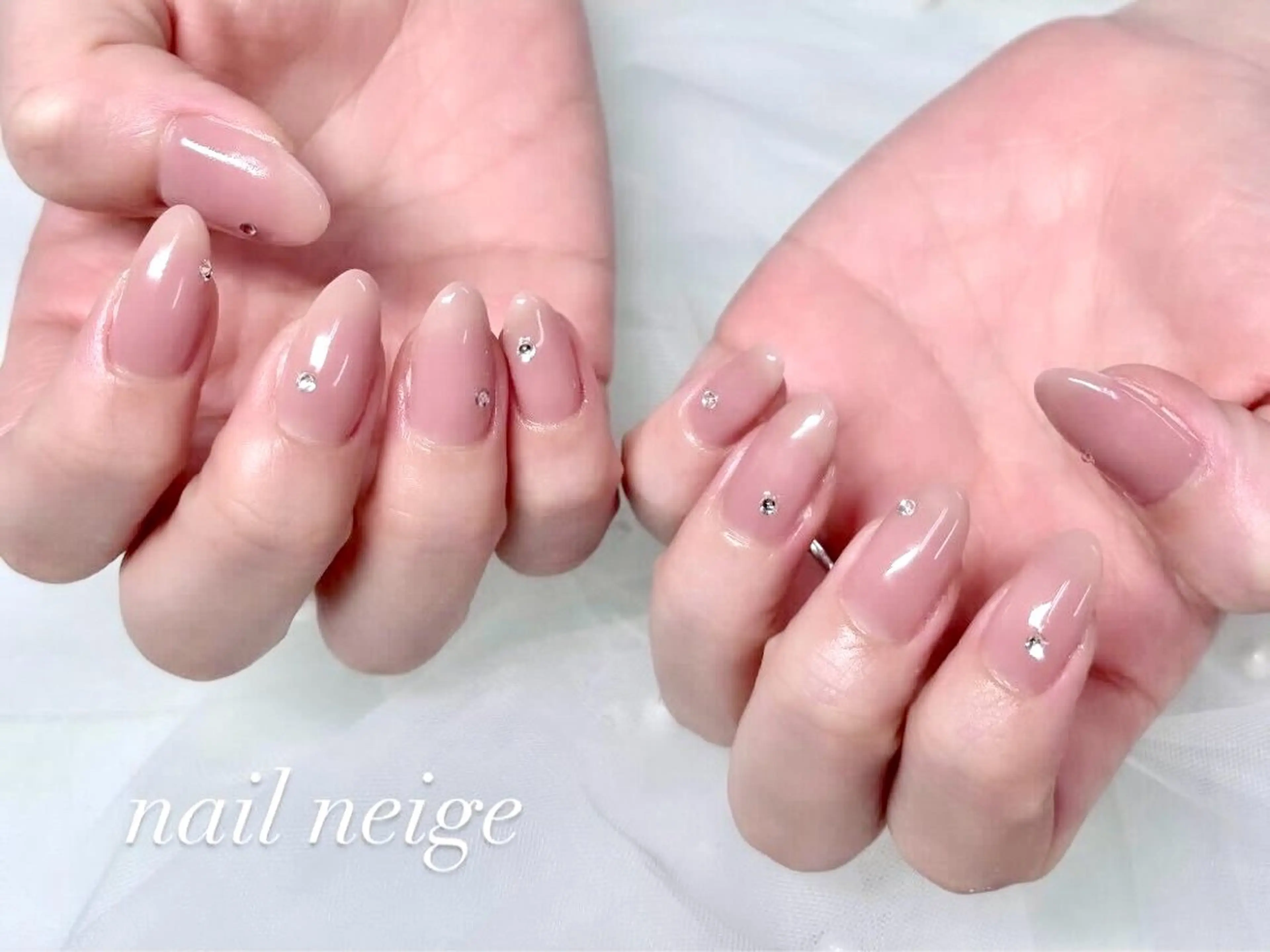 ネイル ジェルネイル ラメ(グリッター) ラメグラデーション マグネットネイル ニュアンスネイル ハンドネイル Nail Neige🐈🌙のネイルデザイン