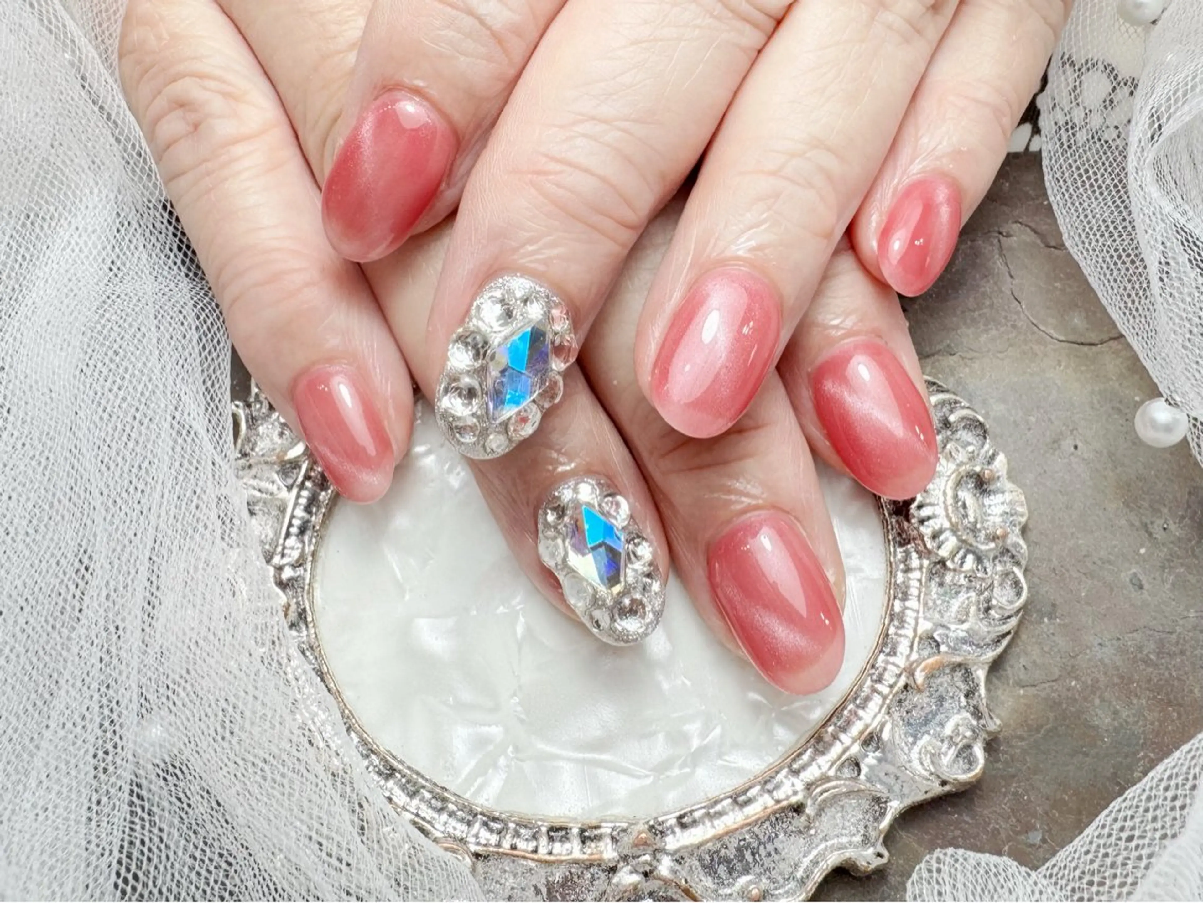 ネイル ハンドネイル マジック ミラーのネイルデザイン