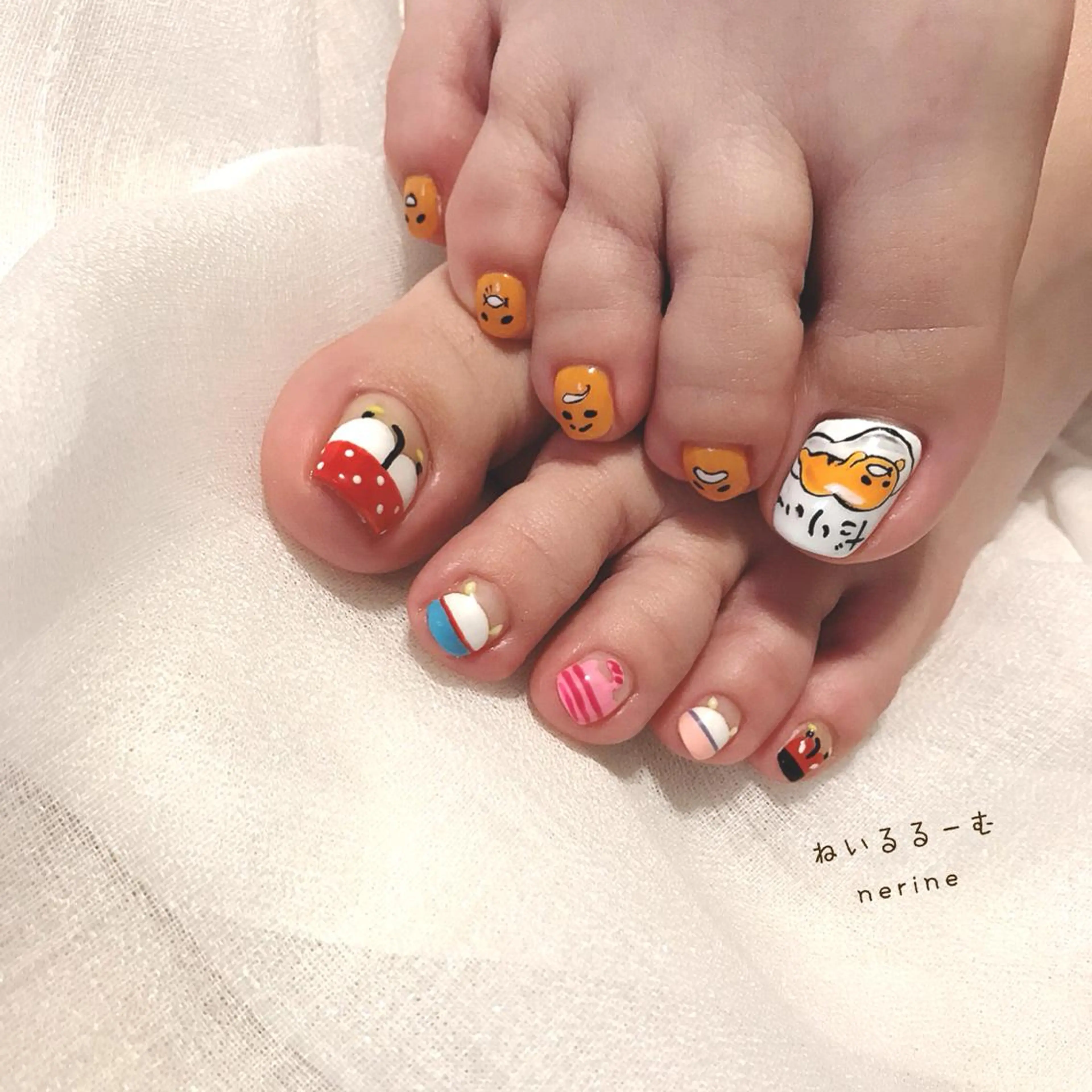 ネイル NAILST Naomiのネイルデザイン