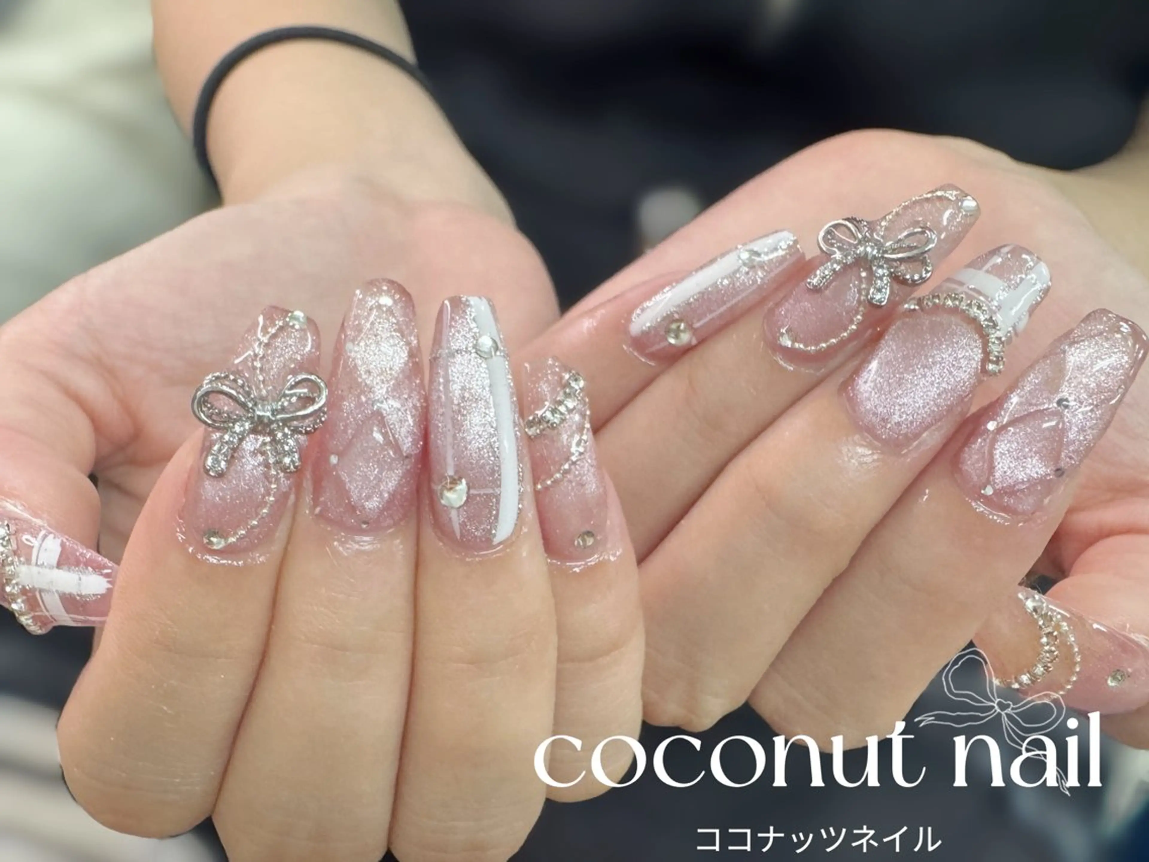 ネイル べっ甲ネイル フレンチネイル キラキラネイル マグネットネイル 大理石ネイル(マーブル) ハンドネイル 神田 ココナッツのネイルデザイン