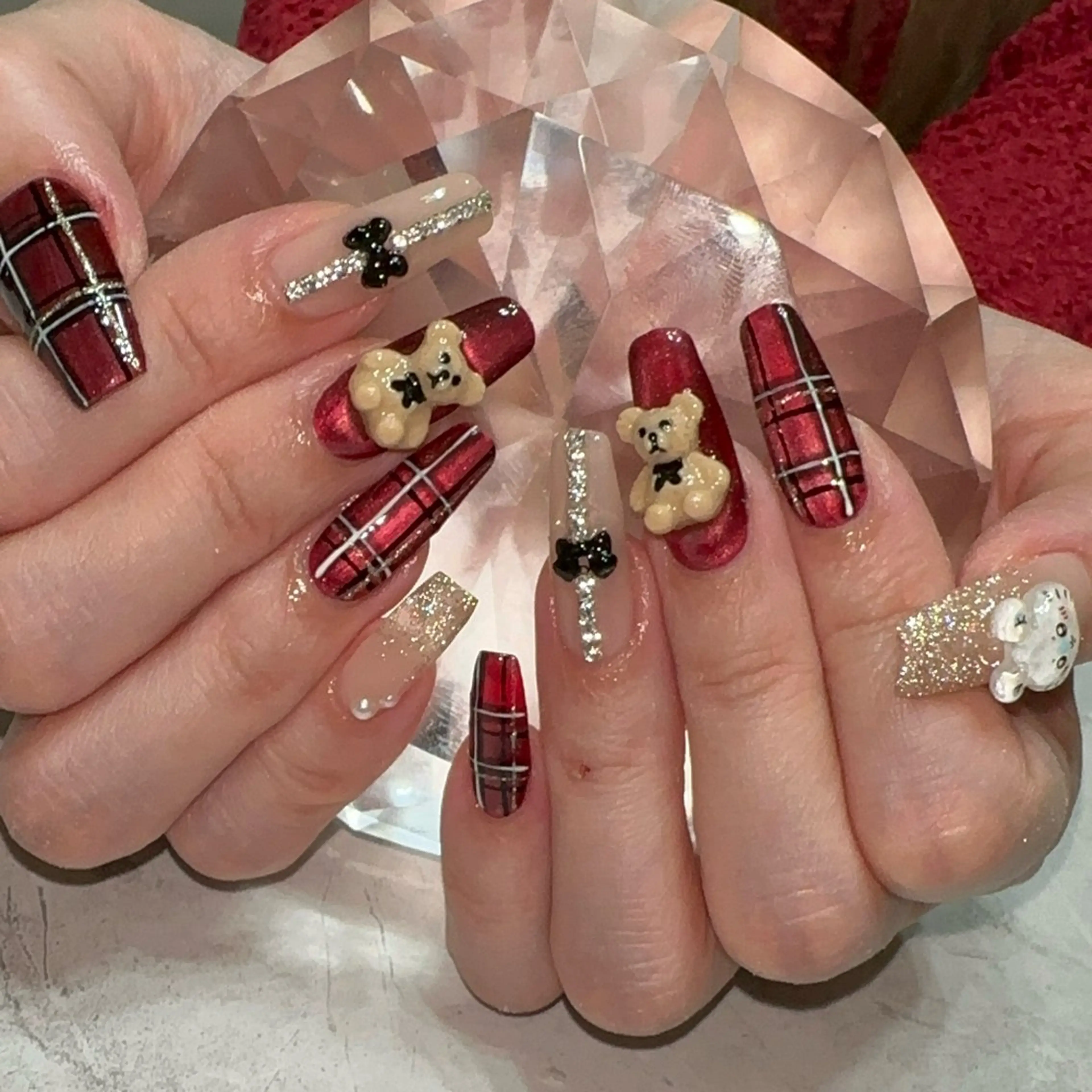 ネイル マグネットネイル 持ち込み 赤色 ハンドネイル with nail.のネイルデザイン