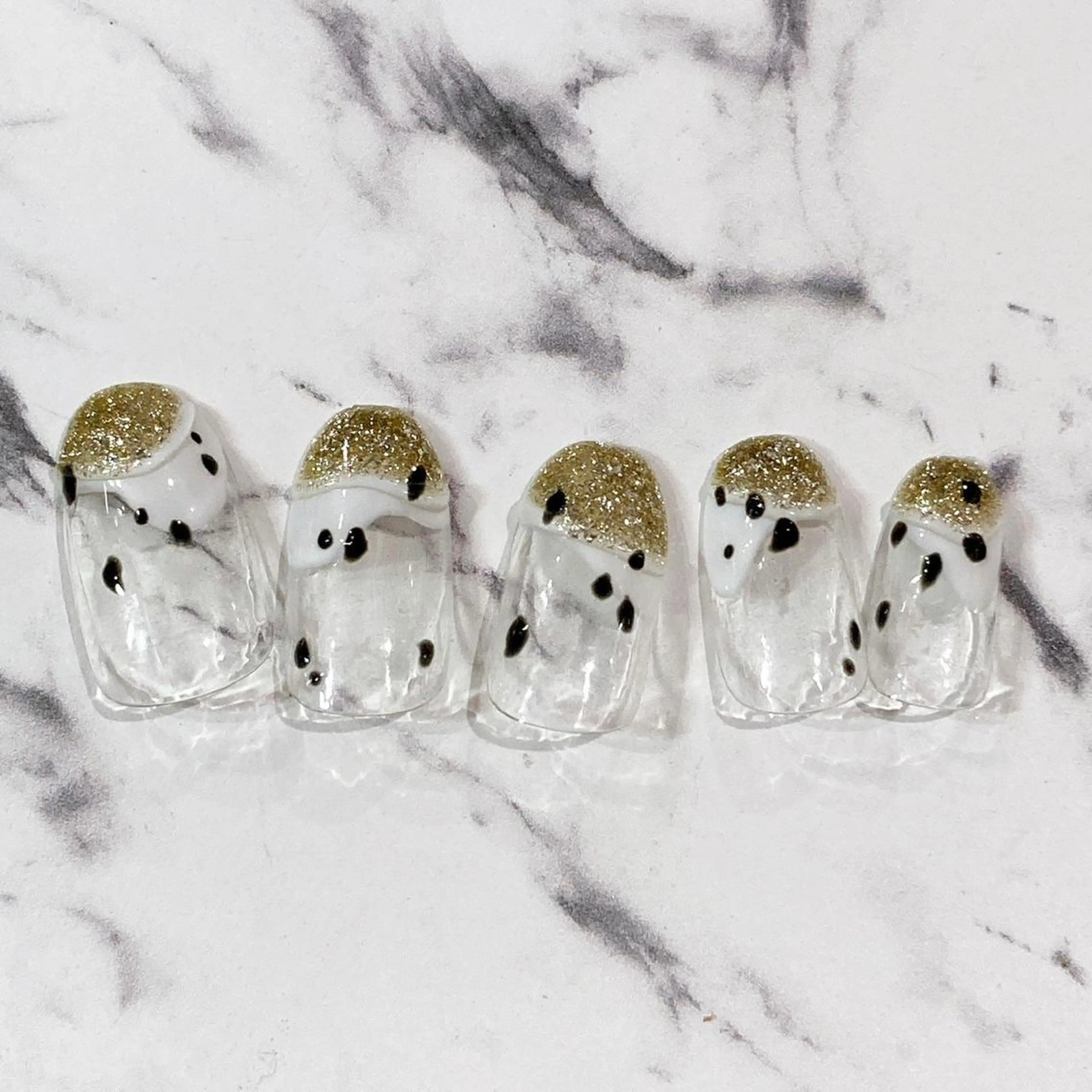 ネイル ニュアンスネイル 冬ネイル ハンドネイル Salon Ｋのネイルデザイン