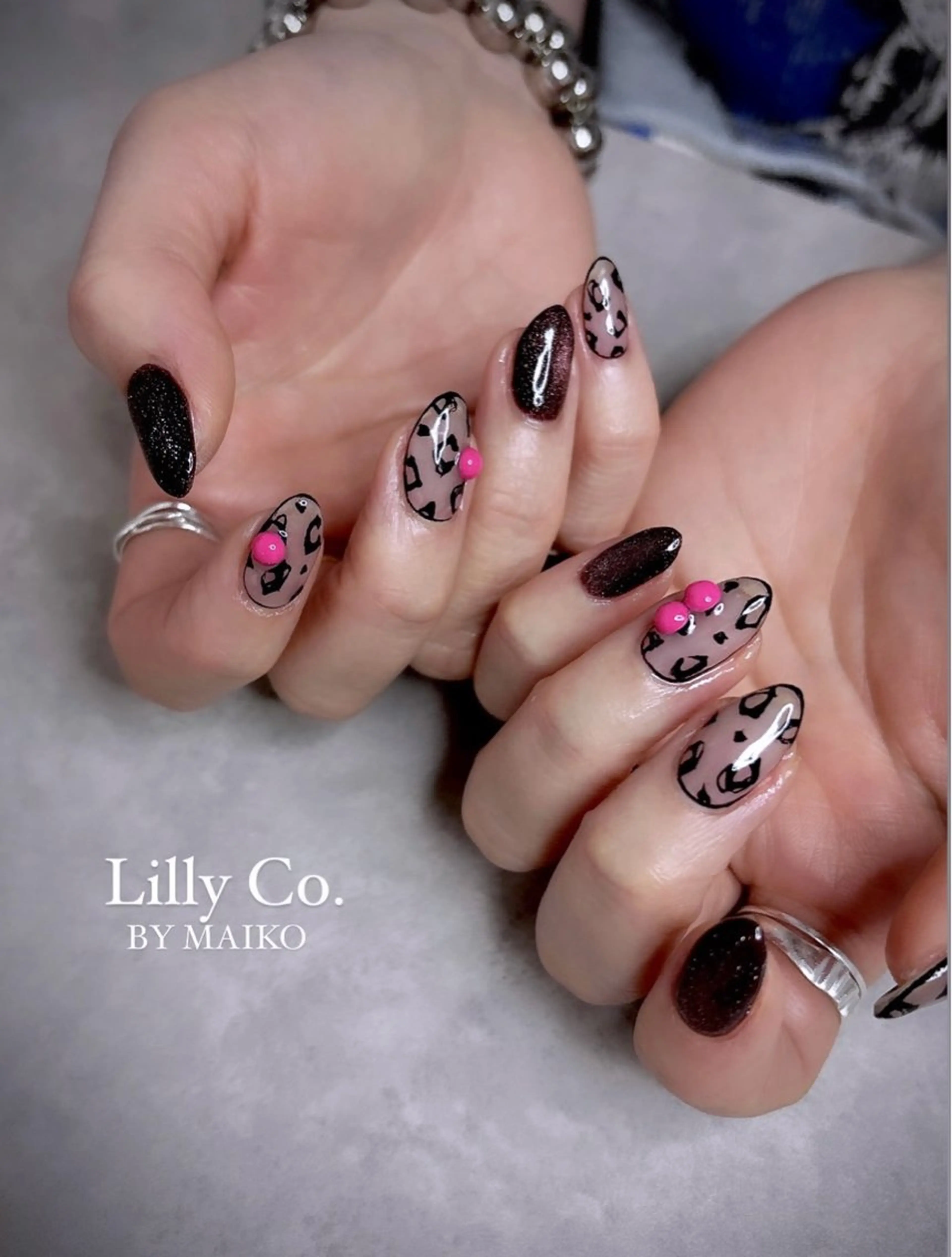 ネイル アニマル柄 フラッシュネイル フラッシュマグ ハンドネイル ハンドケア Lilly Co.のネイルデザイン