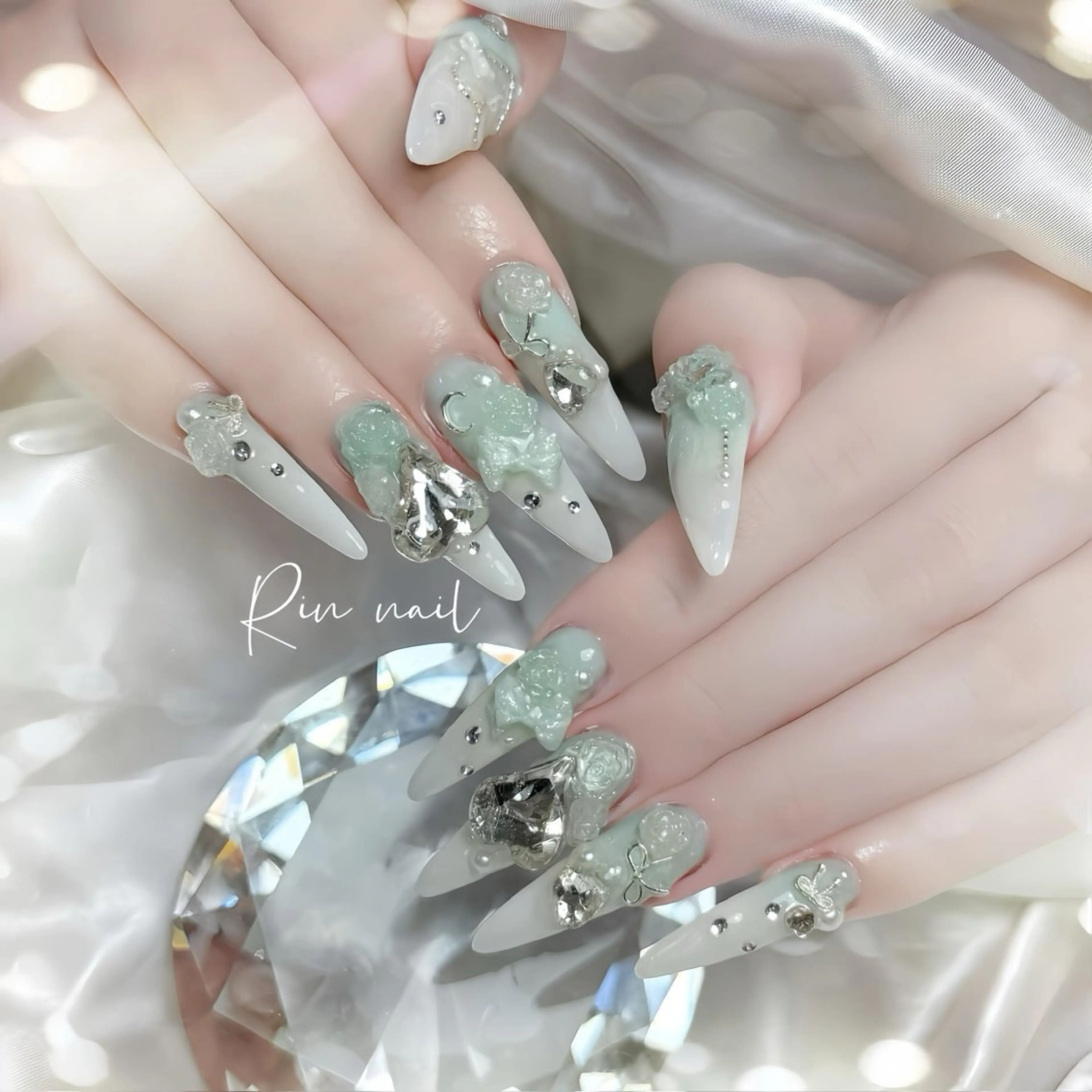 ネイル ボルドー フレンチネイル グラデーション キラキラネイル 韓国ネイル ハンドネイル Rin Nail Shinokuboのネイルデザイン