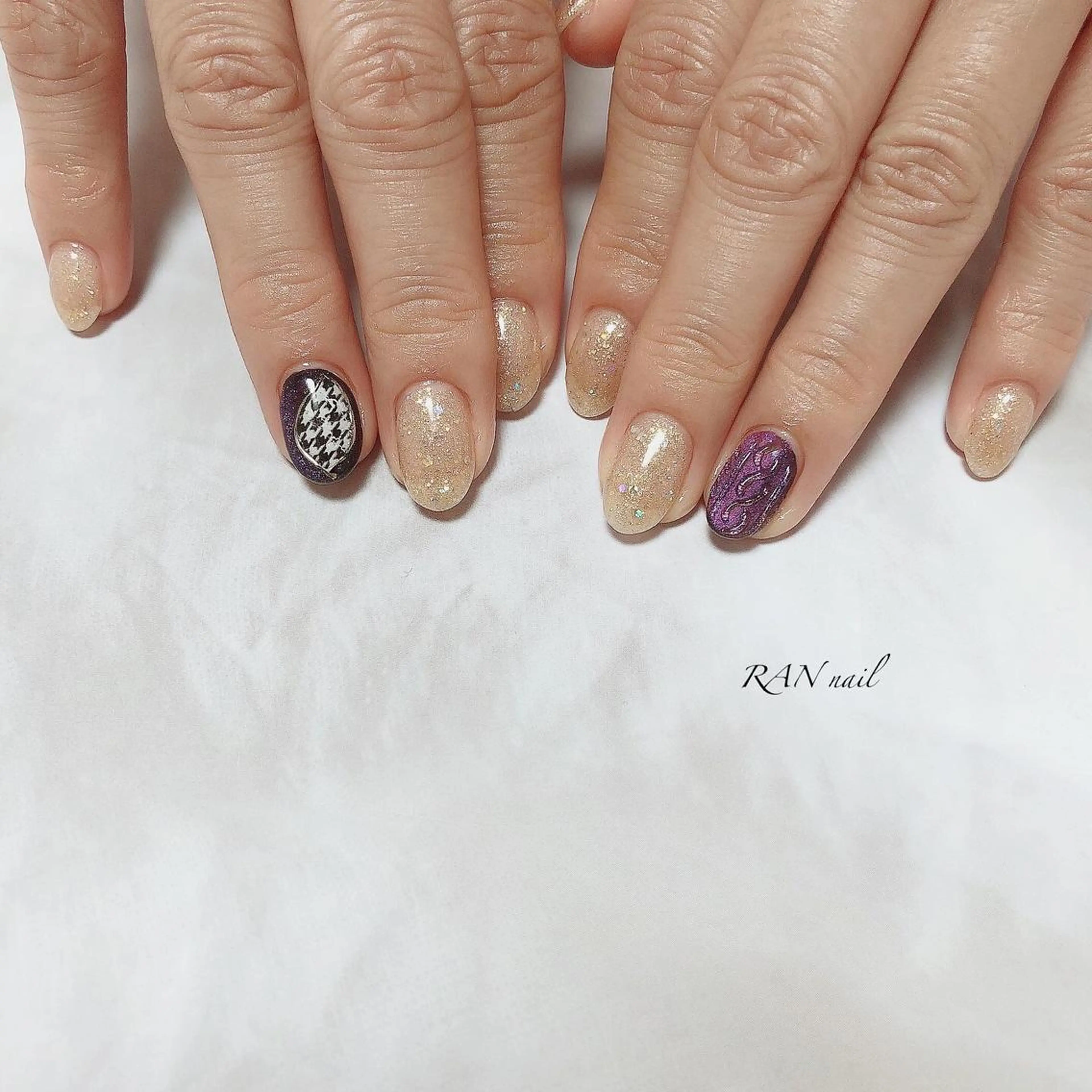 ネイル オーロラネイル キラキラネイル マグネットネイル オフィスネイル 冬ネイル ハンドネイル フットネイル RAN nailのネイルデザイン