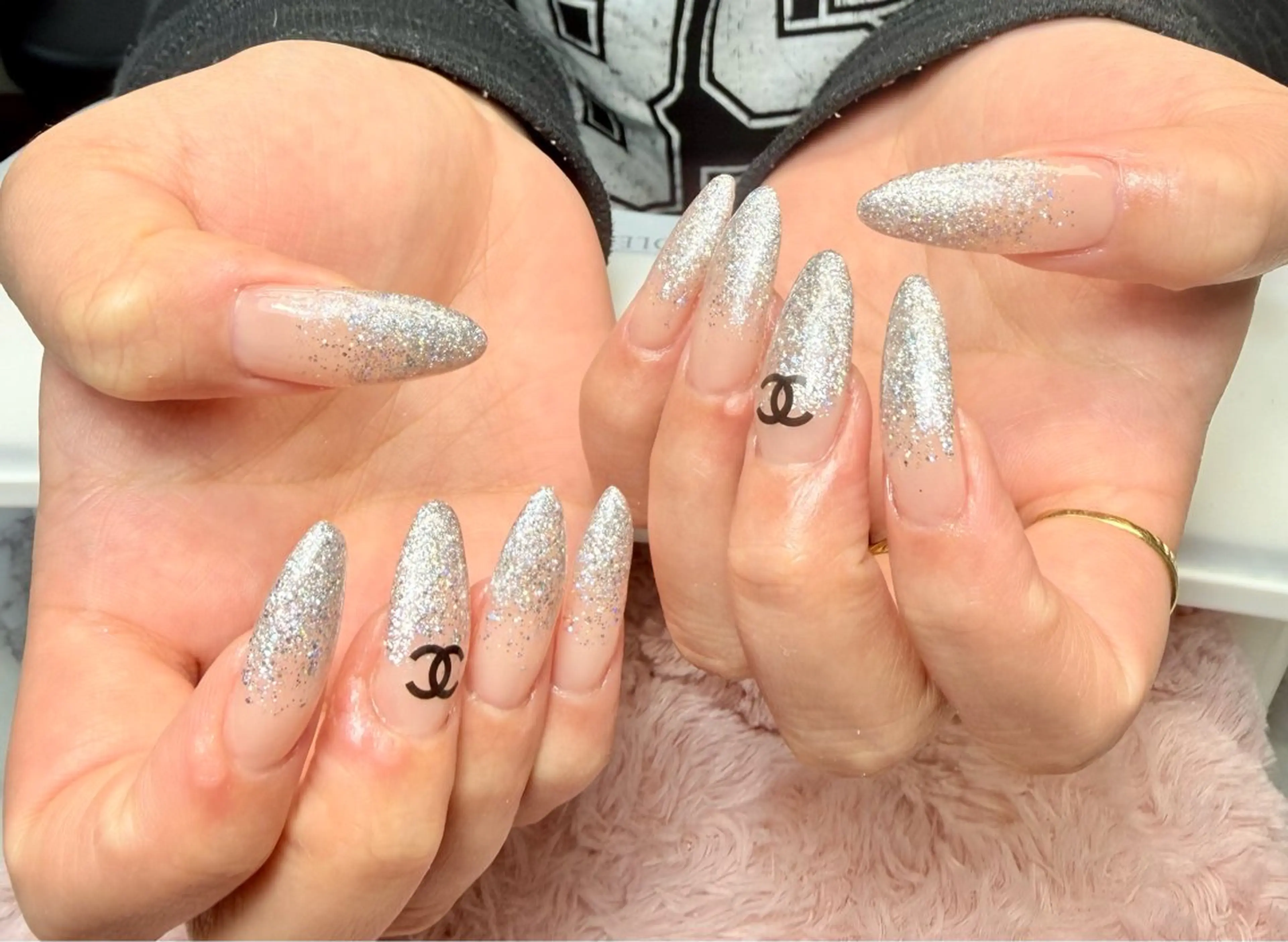 ネイル アートネイル チークネイル フラッシュネイル フラッシュマグ フレンチネイル M.N_ nailのネイルデザイン