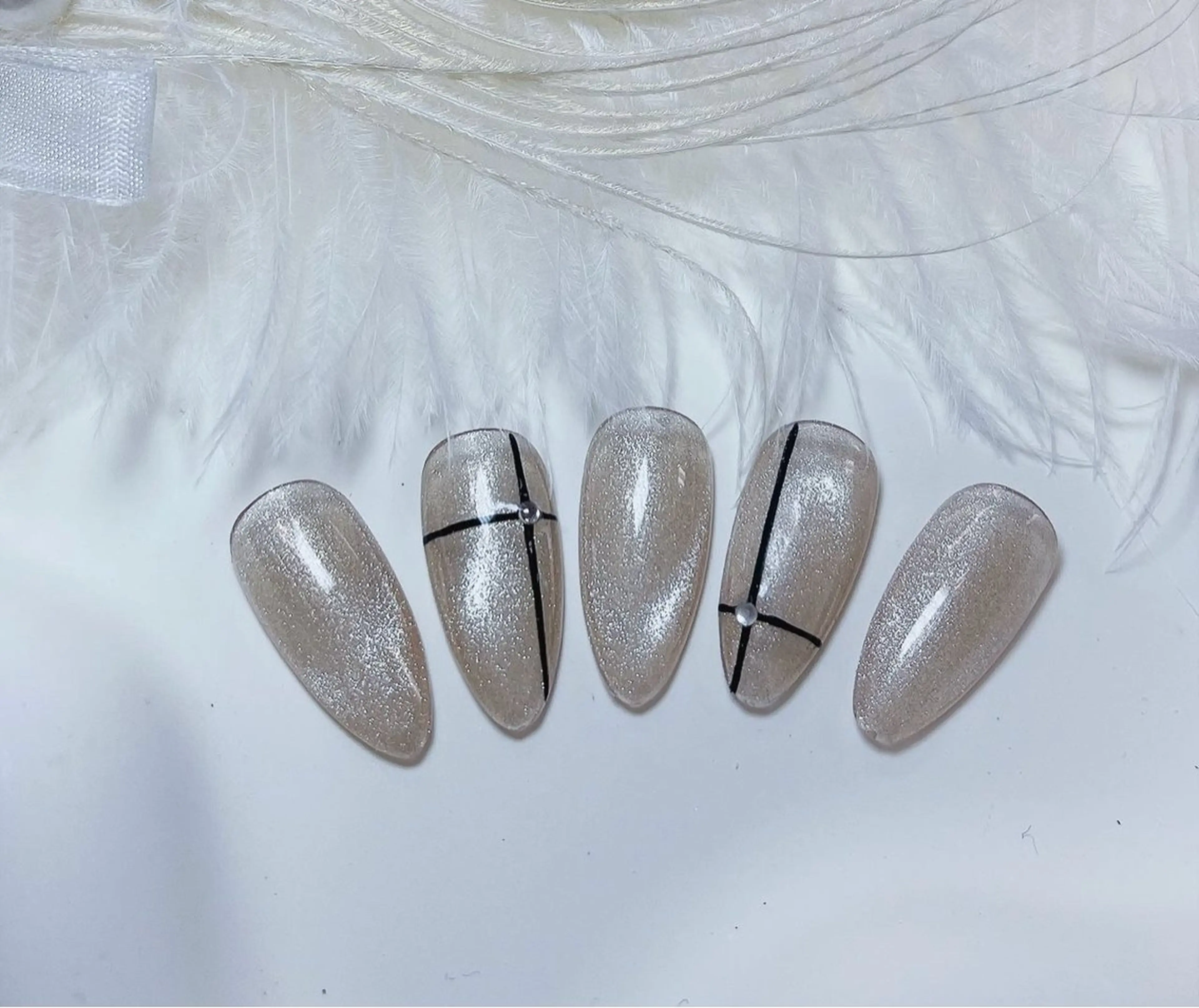 ネイル チークネイル フレンチネイル グラデーション キラキラネイル 韓国ネイル ハンドネイル DUO MI nail salonのネイルデザイン