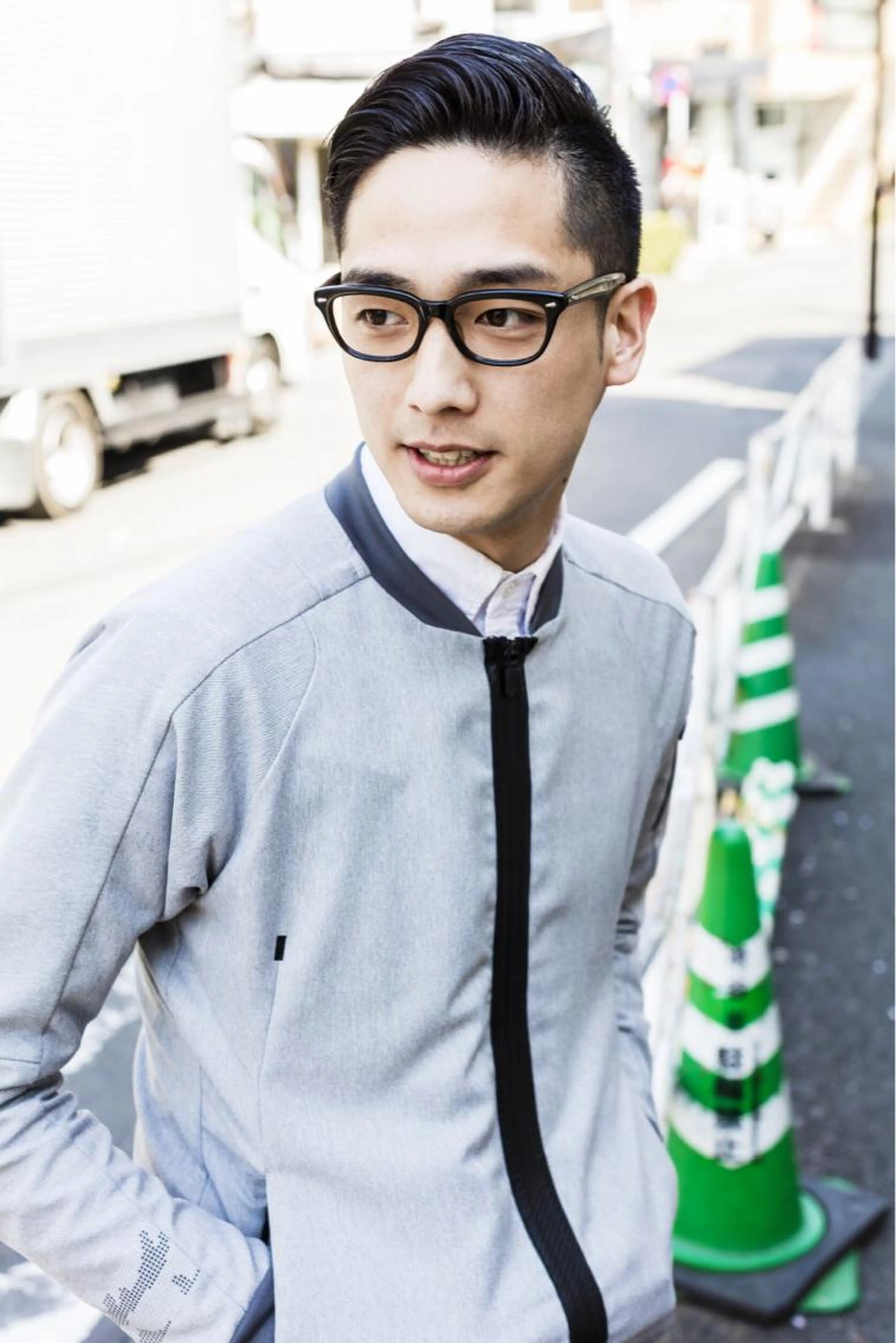 メンズメンズカット＋頭皮用シャンプー&トリートメント＋スタイリング＋眉カットの写真