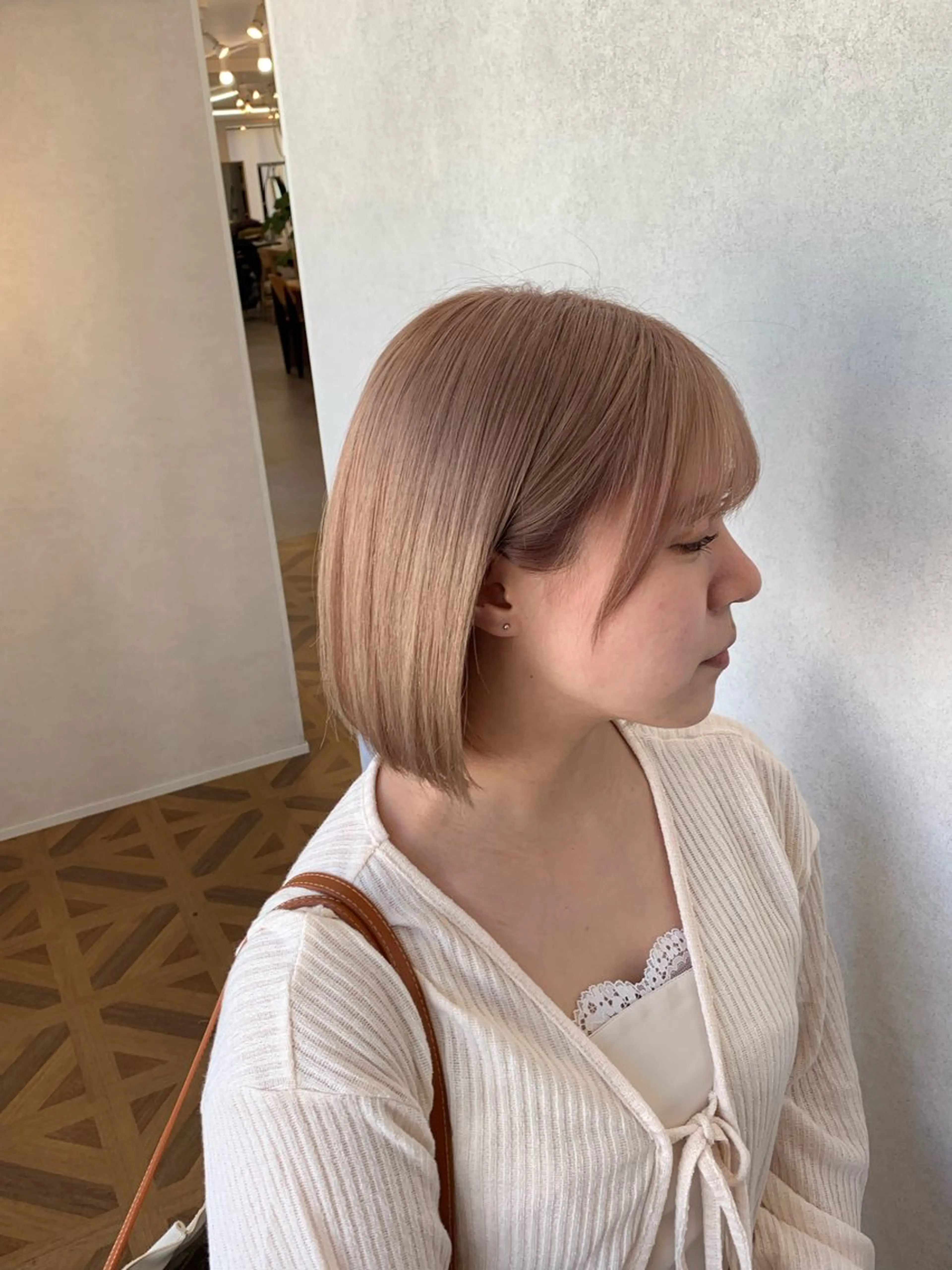 ショート カラー ブリーチ ハイトーンカラー 臼井 真人のヘアスタイル