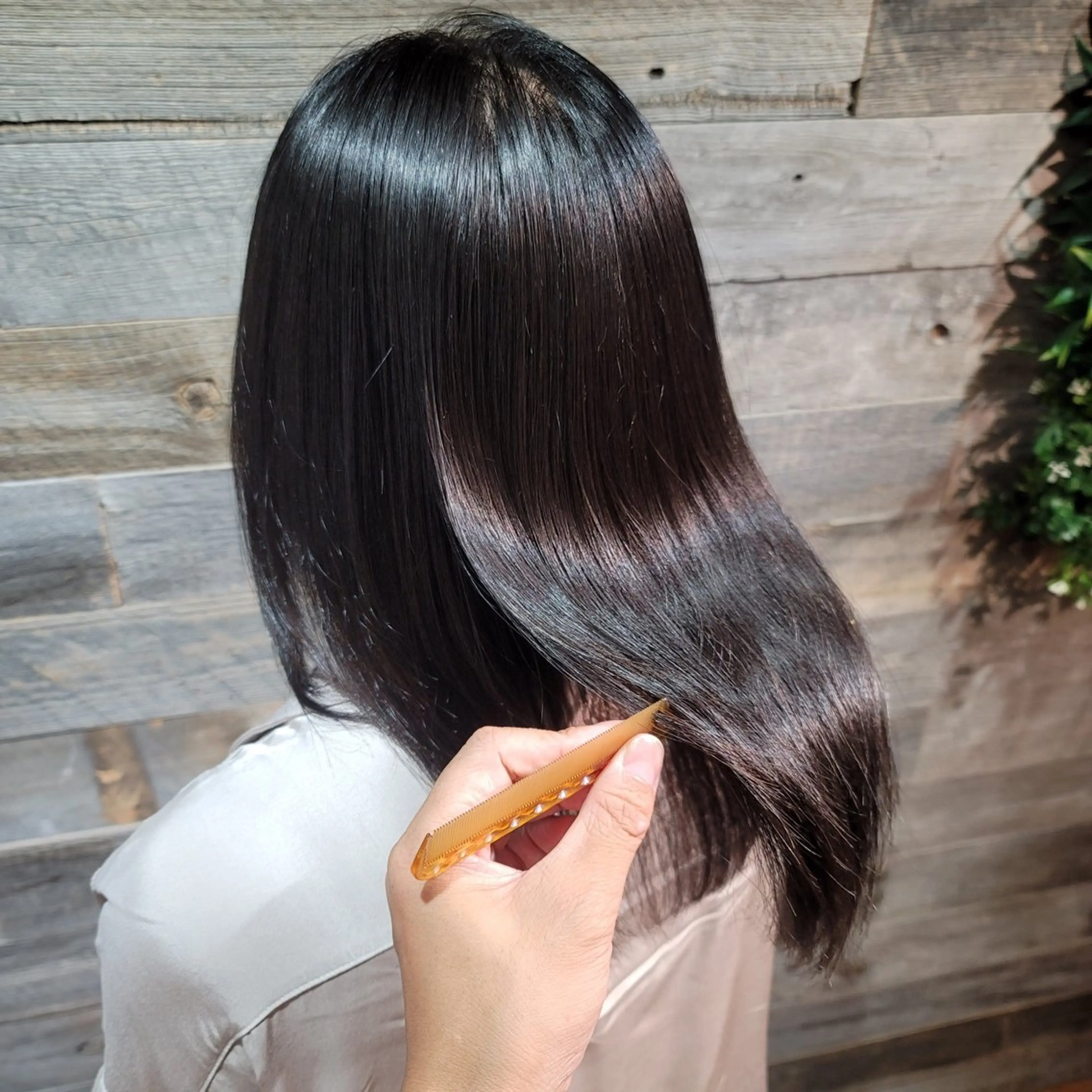 カット✂︎+超高濃度水素髪質改善⭐️+シルクトリートメント✨マイクロバブル✨の写真