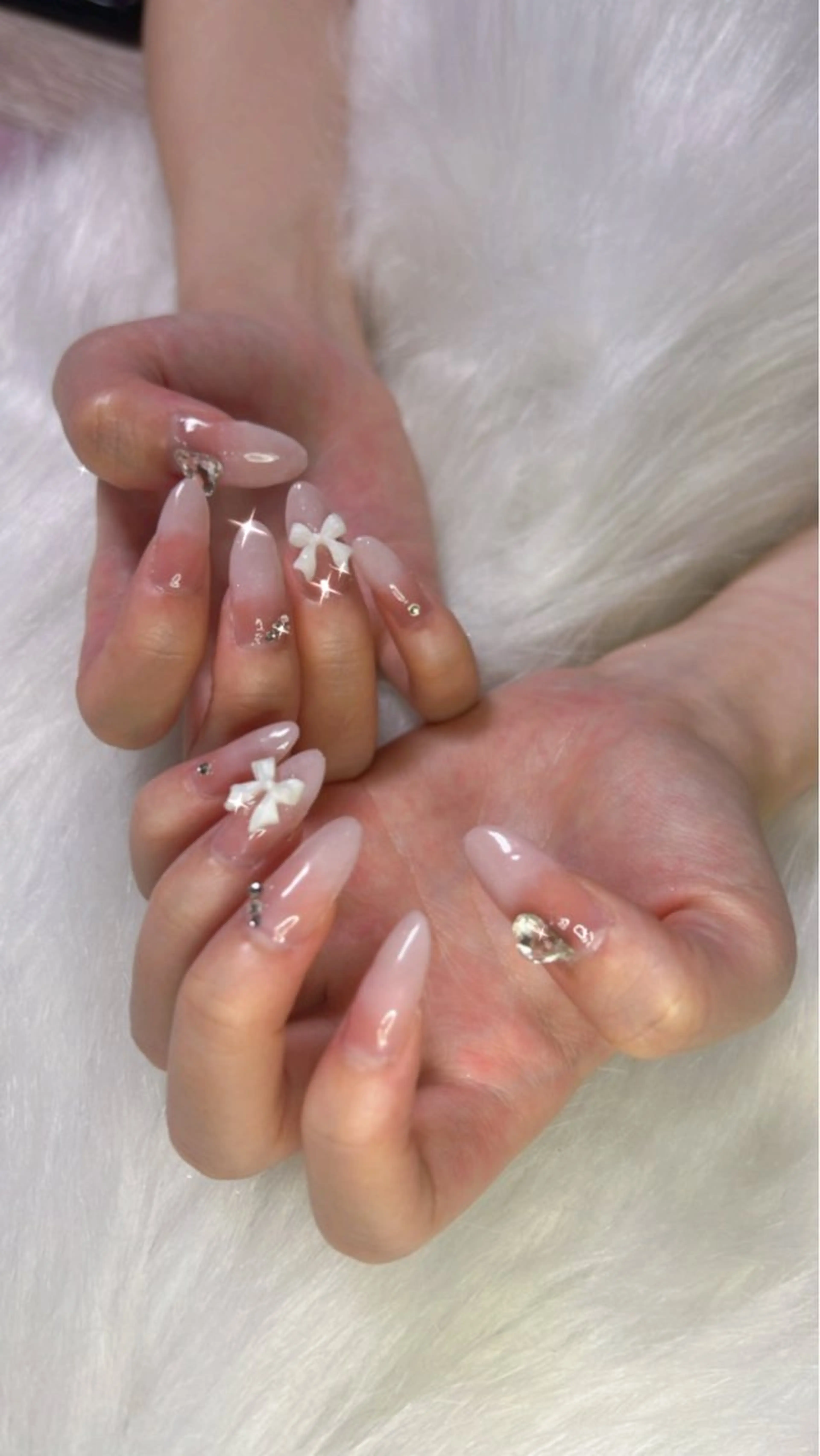 ネイル OPHELIA 𓃛のネイルデザイン