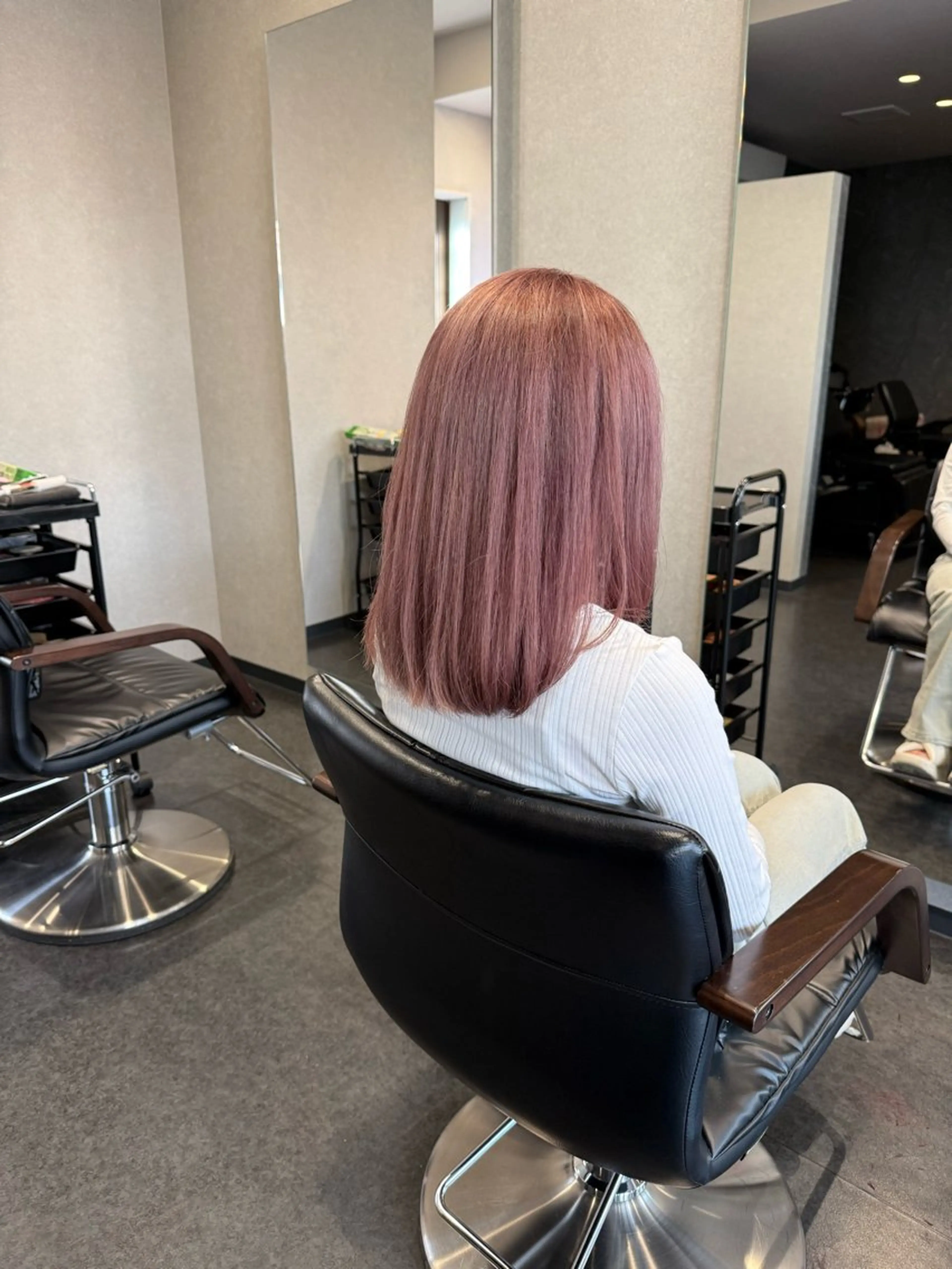 ミディアム 切りっぱなしボブ アッシュ ボブ 髪質改善⚡️カラー 🍀武久 誠🍀のヘアスタイル