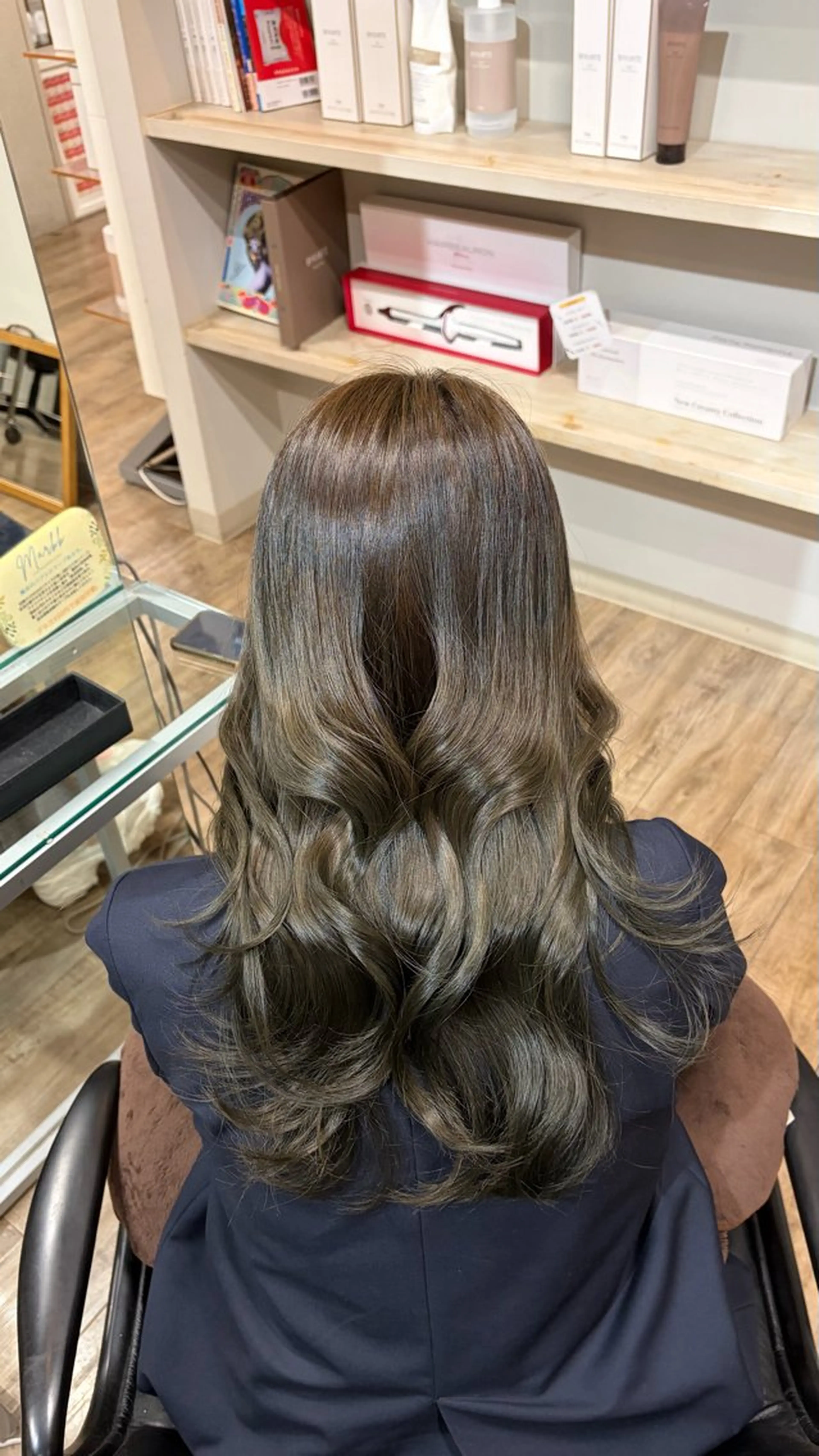 ロング カラー ヘアカラー トリートメント 高部 仁斗のヘアスタイル