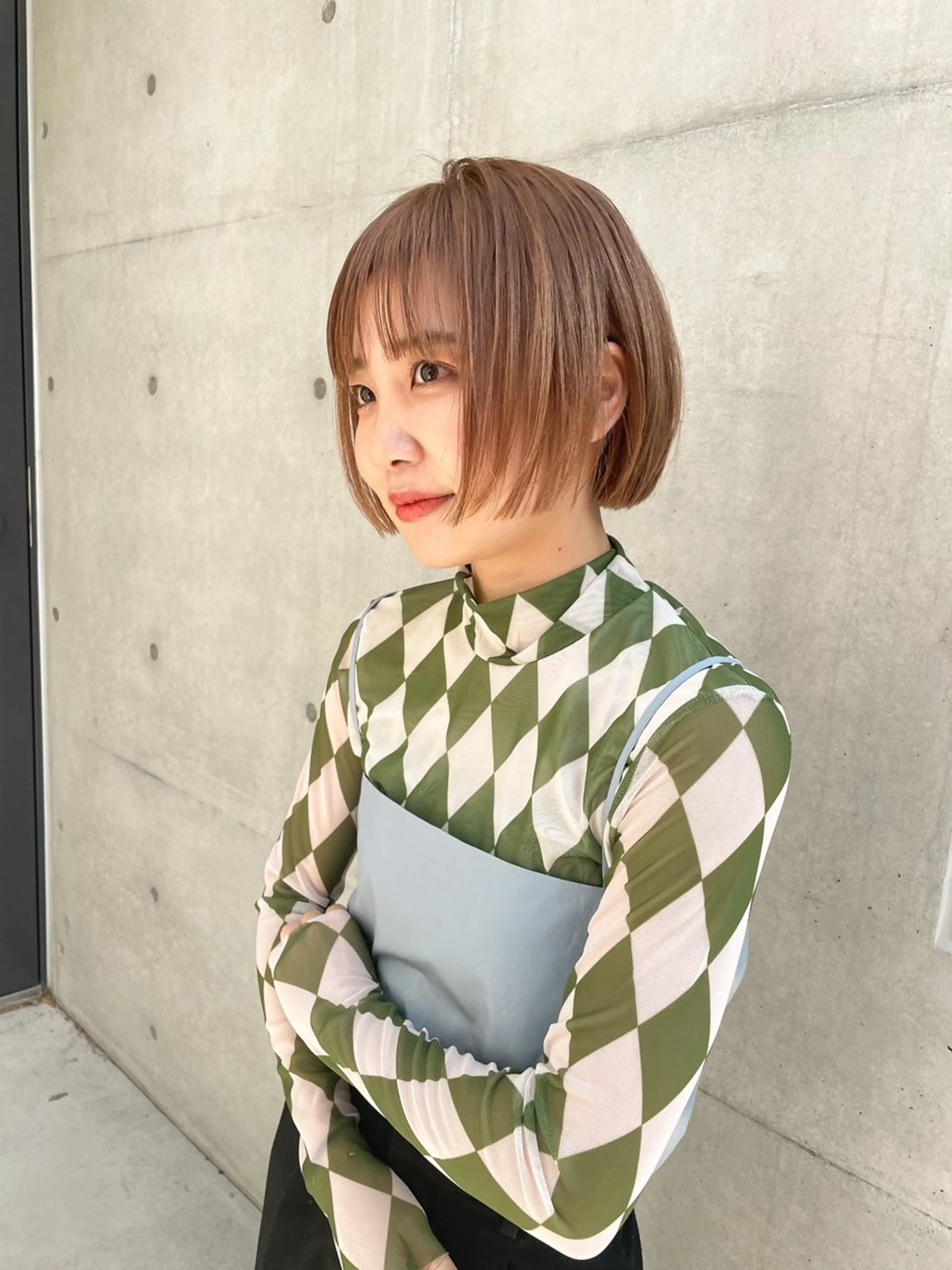 ショート カラー ベージュカラー ハイライト🌟/ ボブ/豊田のヘアスタイル