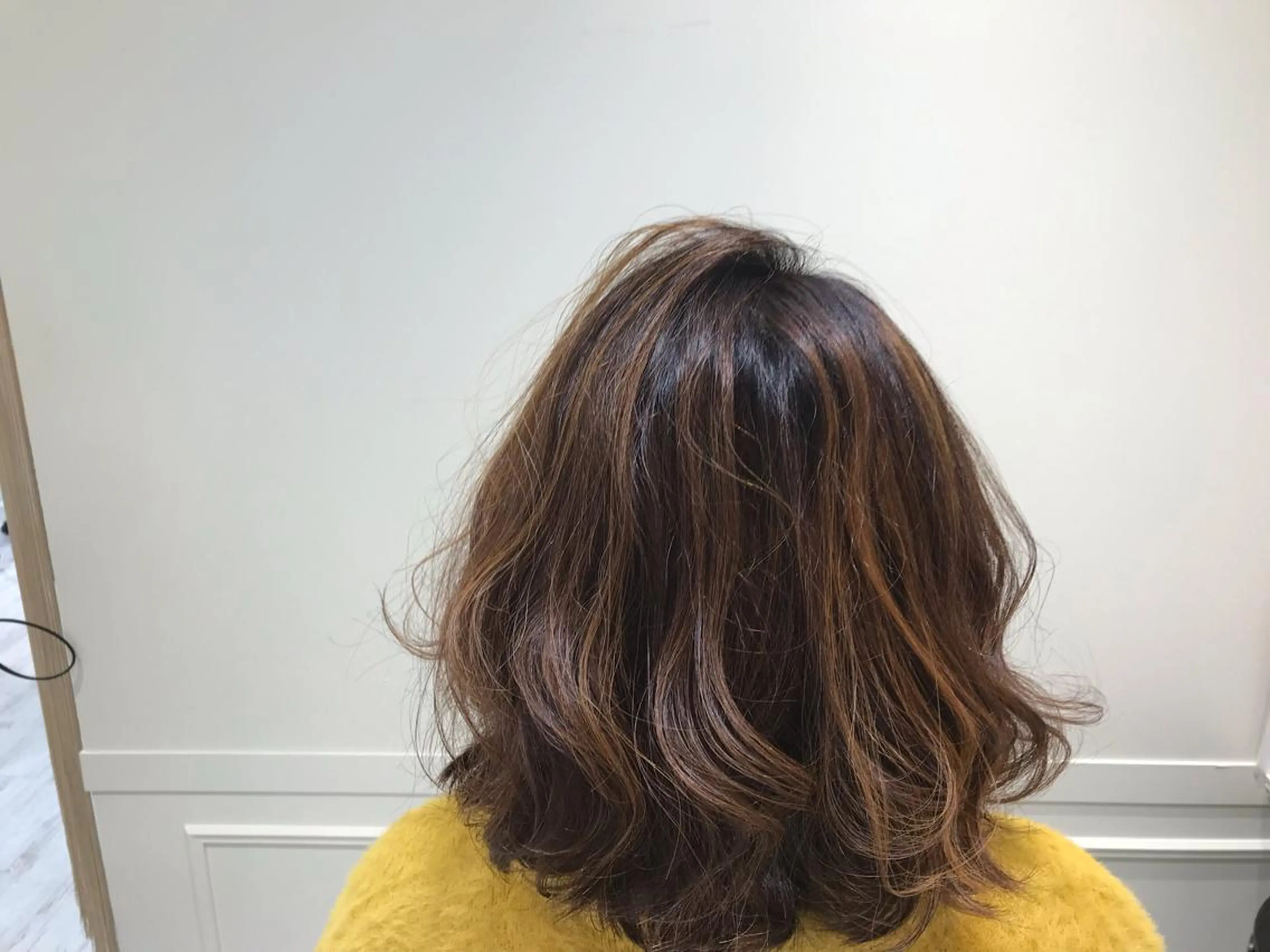 ミディアム カラー ハイライトカラー ハイライト LUMIA/オーナー 西田わかばのヘアスタイル