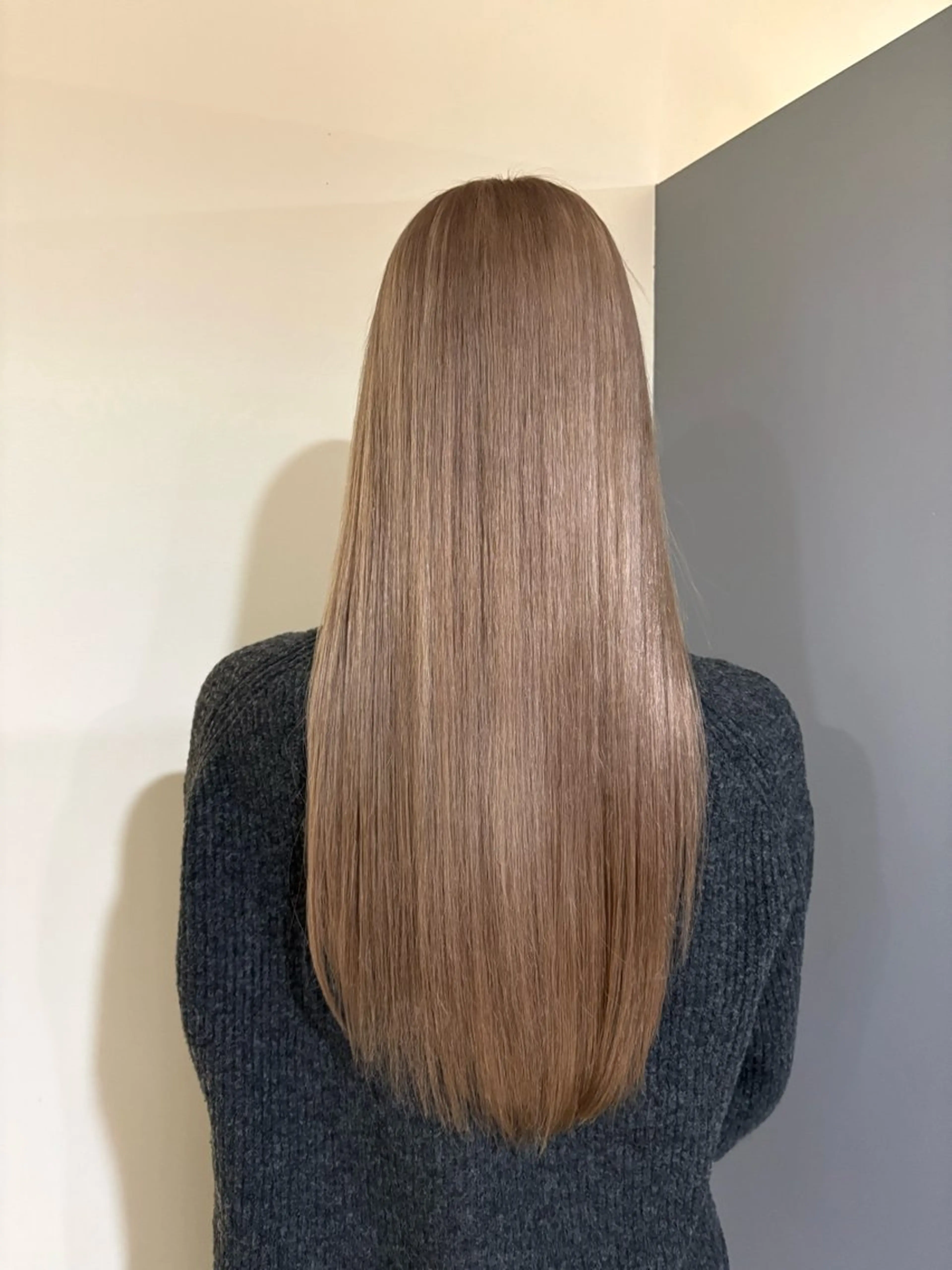 カラー ブリーチ PEAR+L/ ハイトーン/山本俊のヘアスタイル