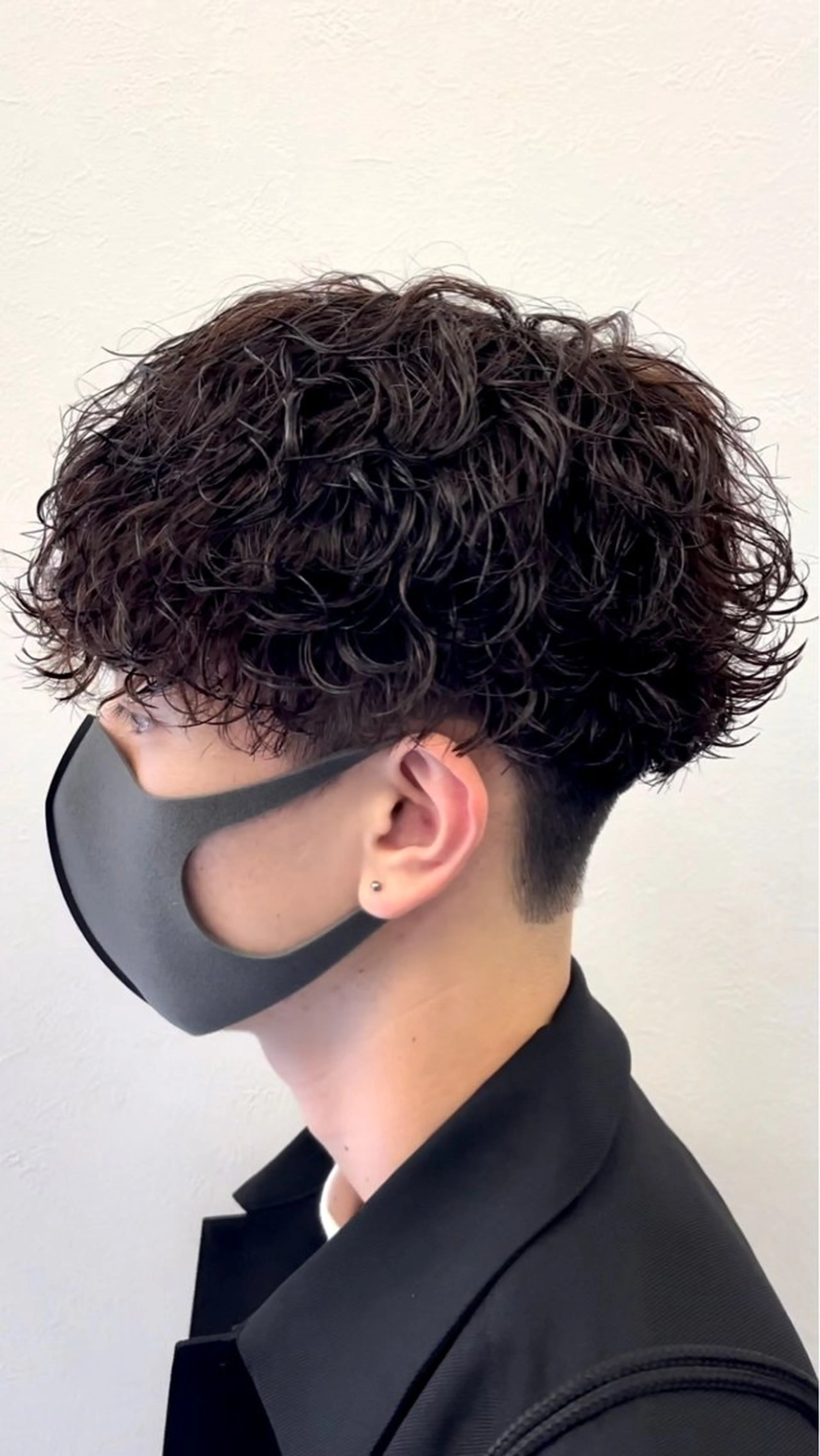 ショート パーマ メンズ センターパート フェードカット マッシュ メンズパーマ メンズツイストパーマ 波巻きスパイラル 近藤剛　浦和のヘアスタイル