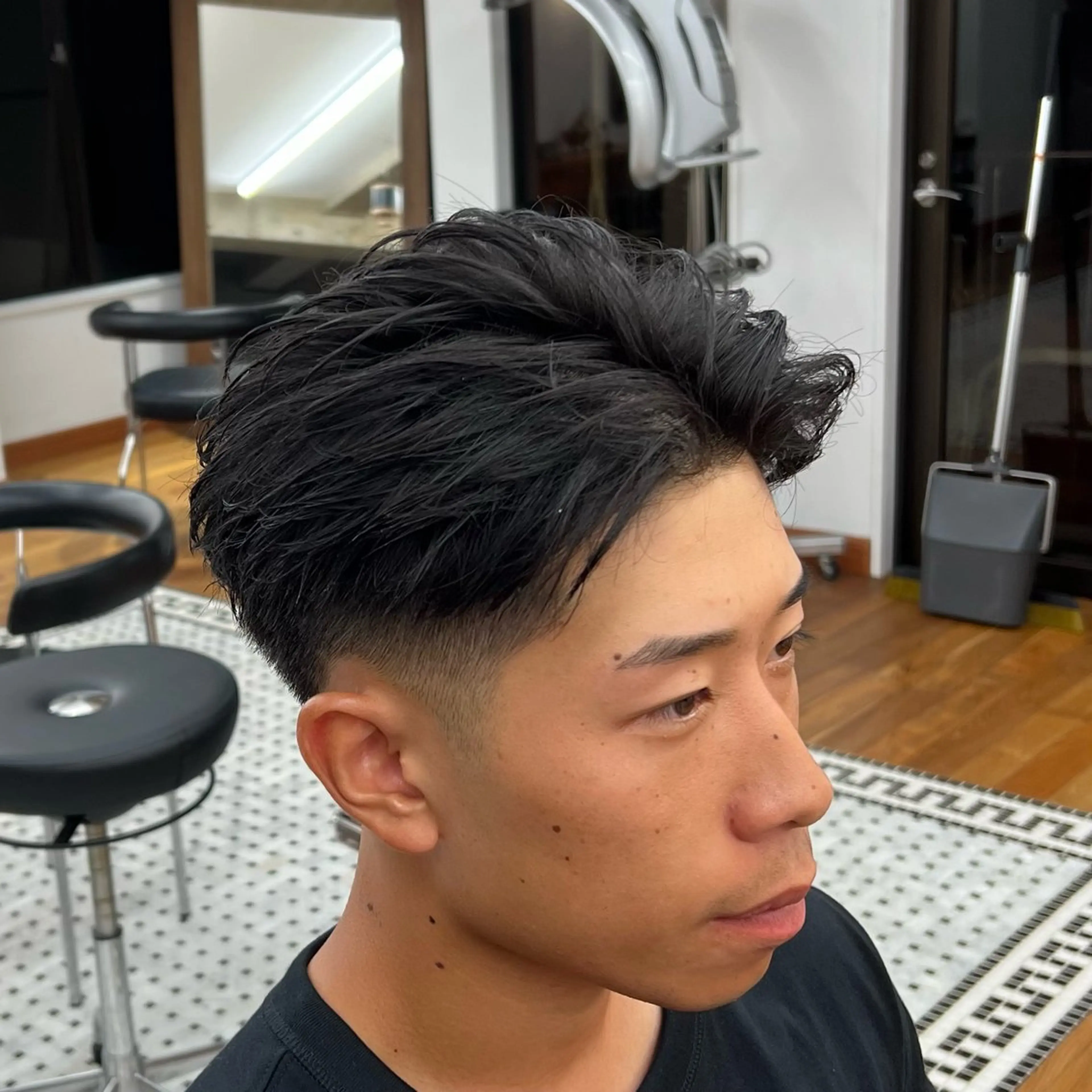 ショート メンズ フェードカット ショートヘア カット メンズカット✂️ スキンフェード伊藤陸のヘアスタイル