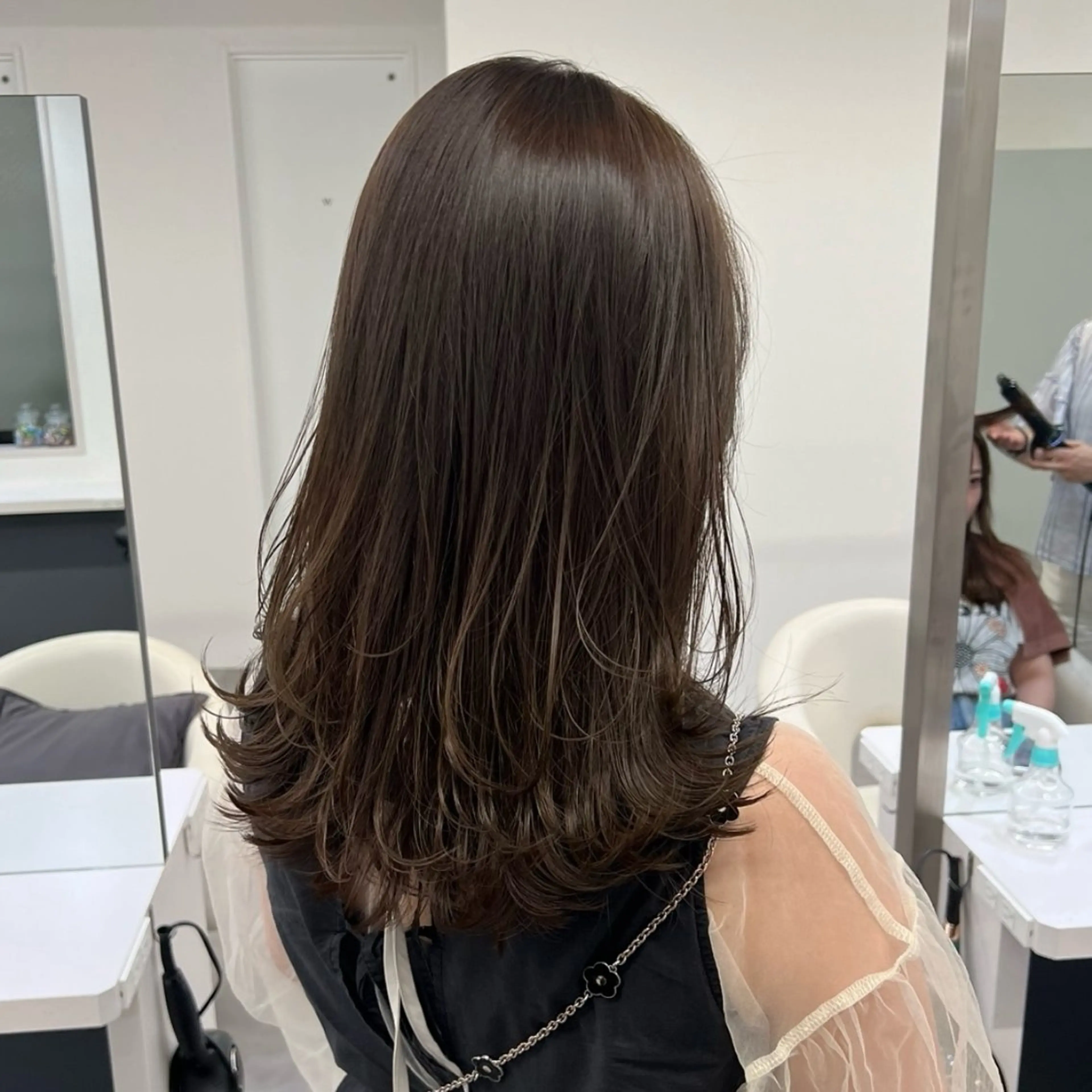 ロング カラー グレージュ レイヤーカット ナチュラルヘア/ 似合わせ/三宅 昌太のヘアスタイル