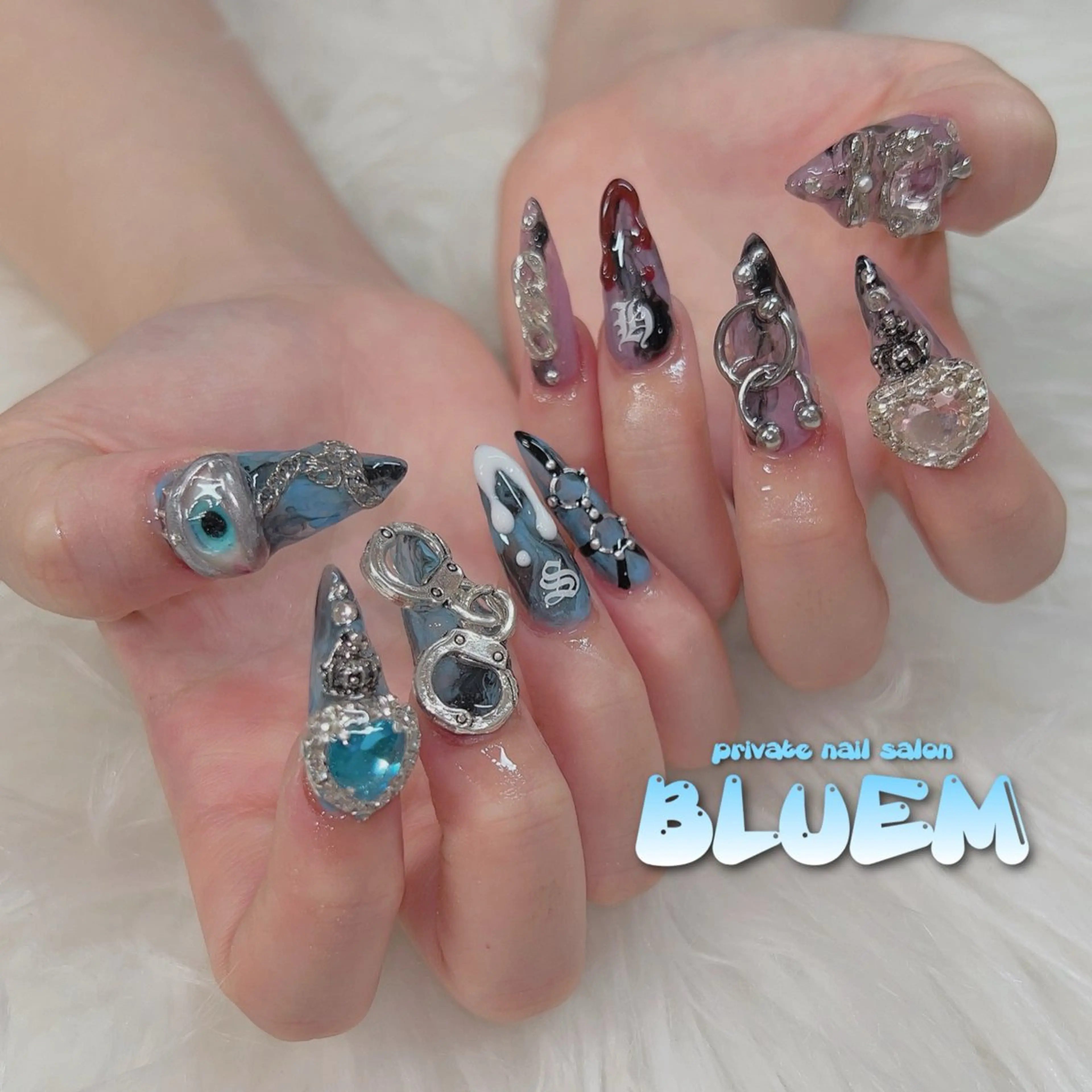 ネイル ハンドネイル BLUEM なな🐶のネイルデザイン