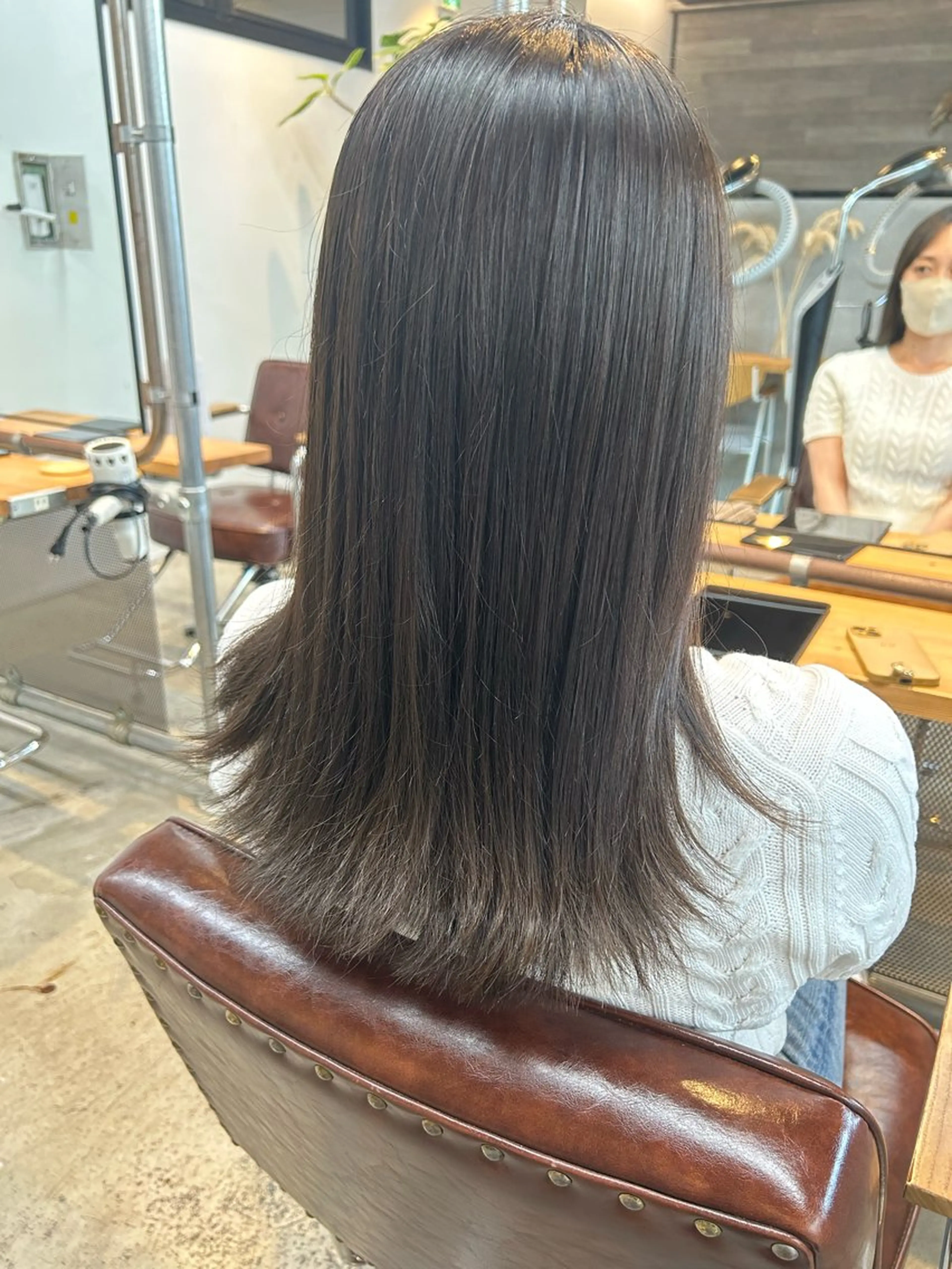 セミロング カラー オリーブカラー カット ヘアカラー トリートメント 🎀たな 🧸のヘアスタイル