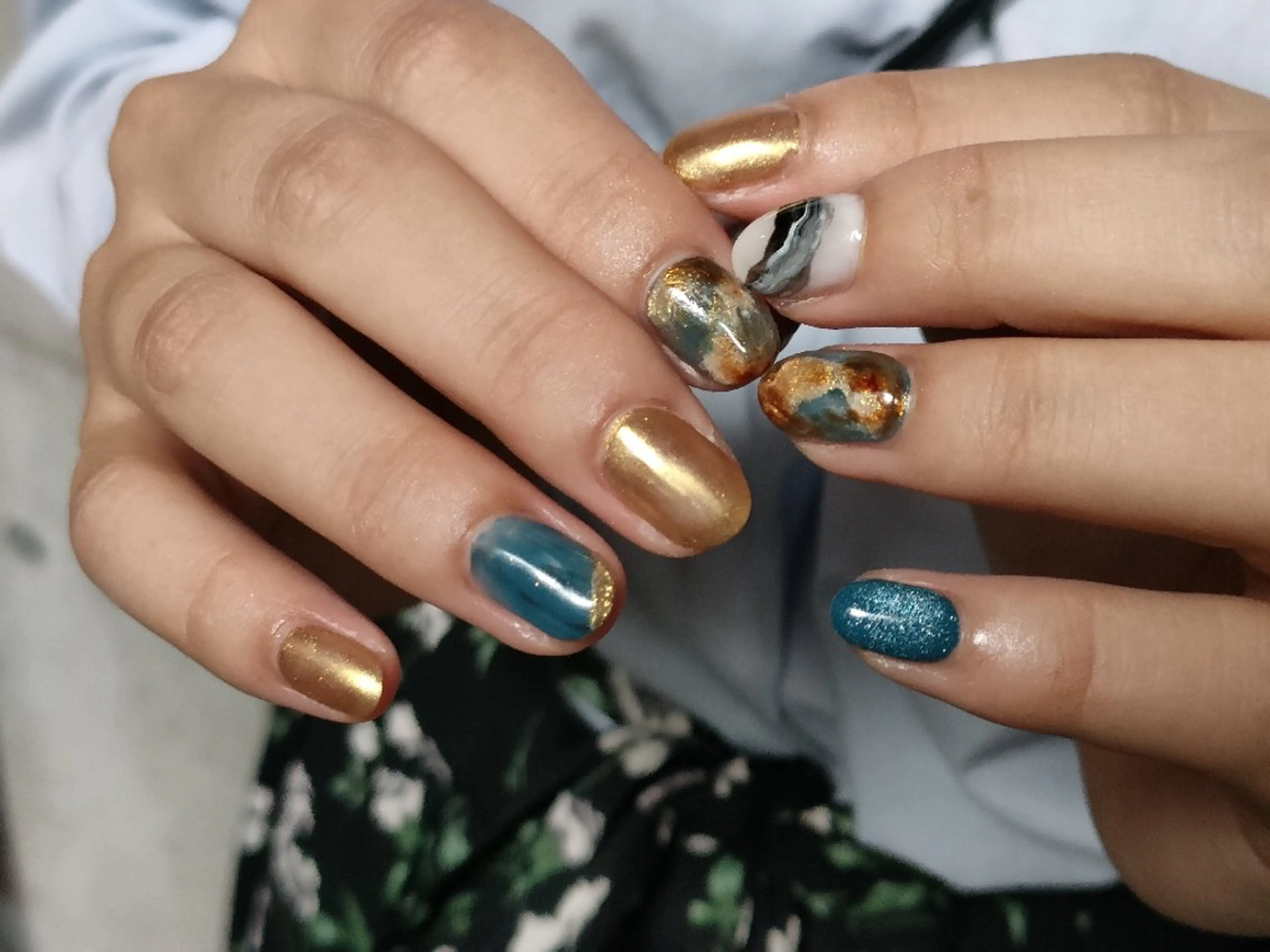 ネイル アートネイル oir. nailsalonのネイルデザイン