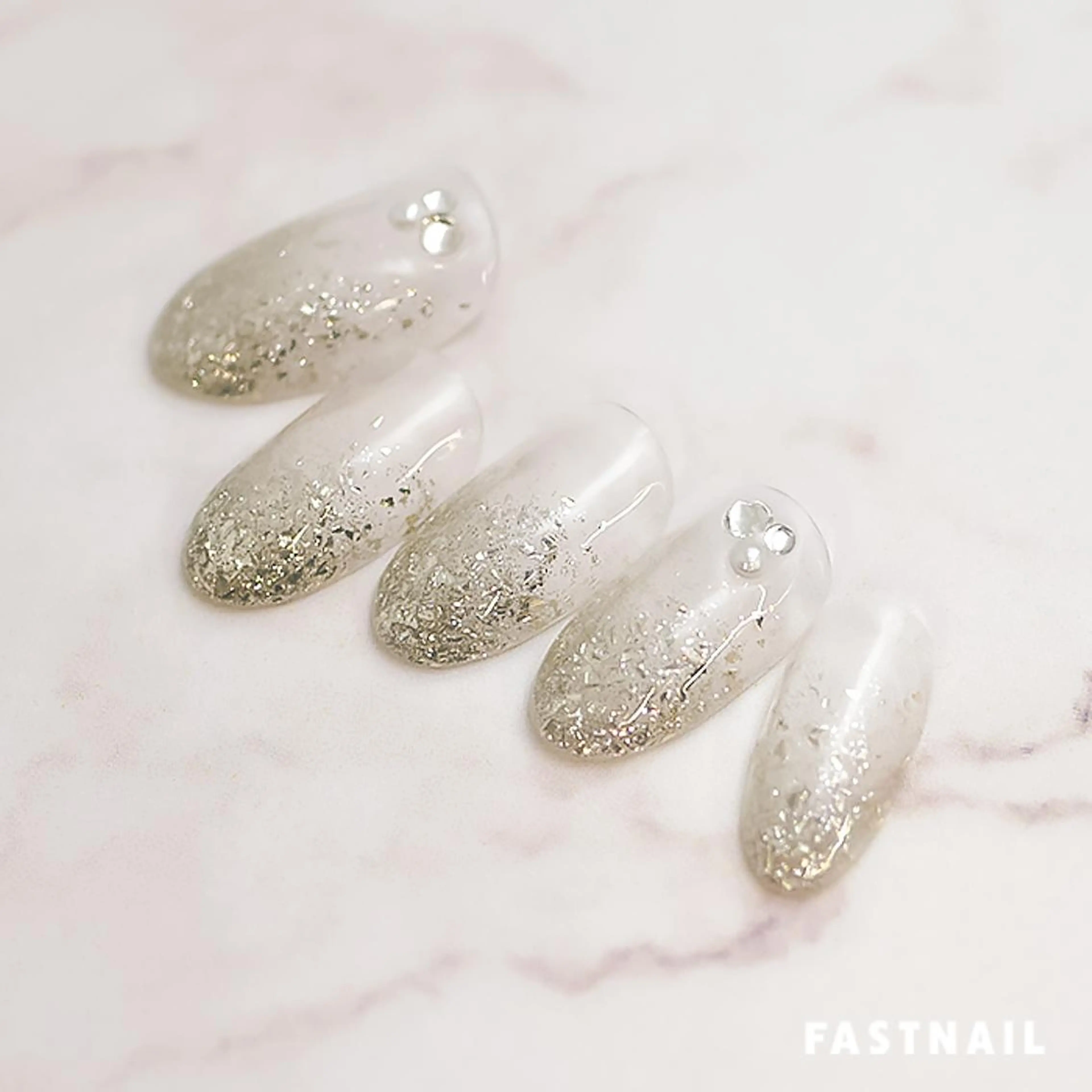 ネイル ファストネイル 博多マルイ店のネイルデザイン