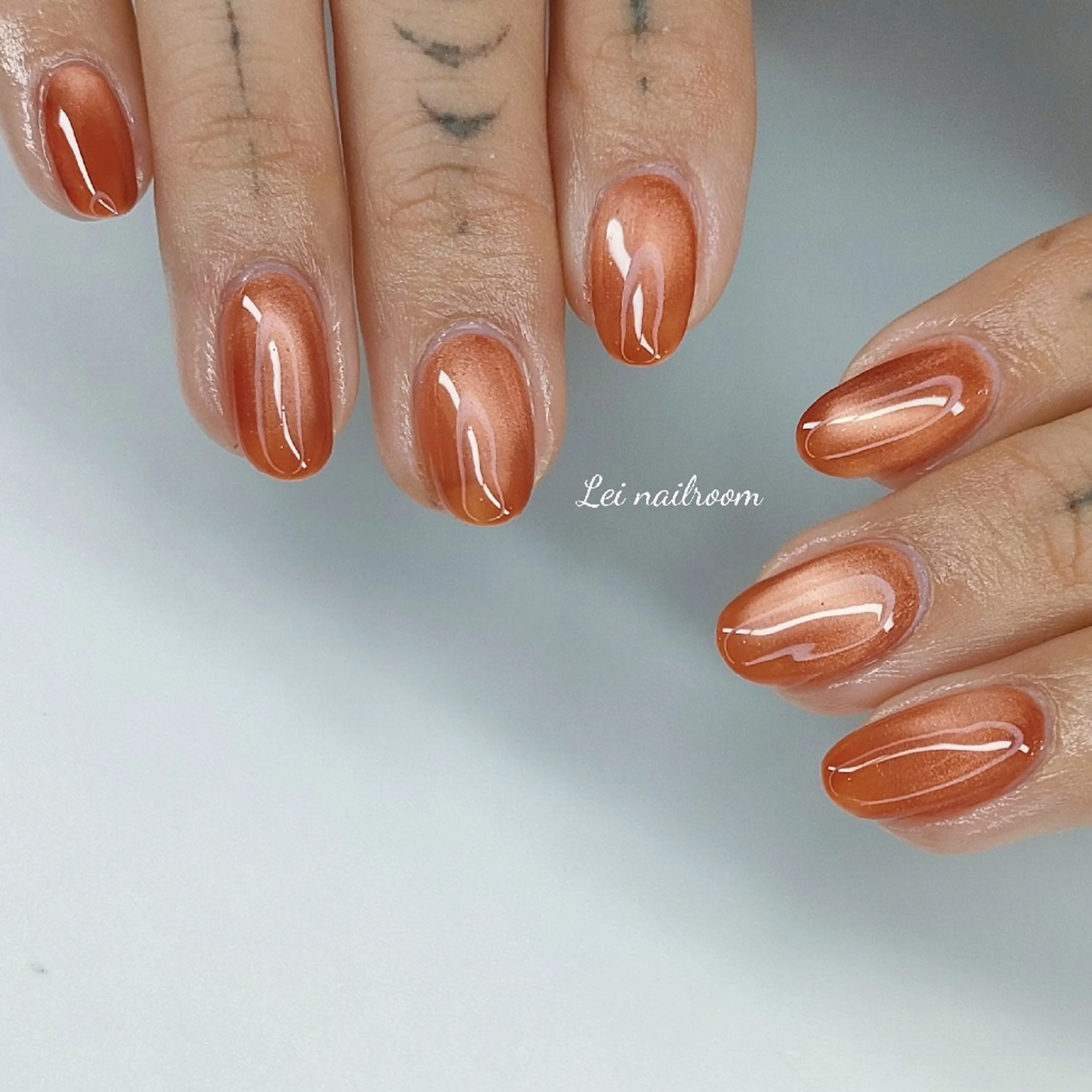 ネイル ブラウン マグネットネイル オレンジ ハンドネイル lei🌼 nailroomのネイルデザイン