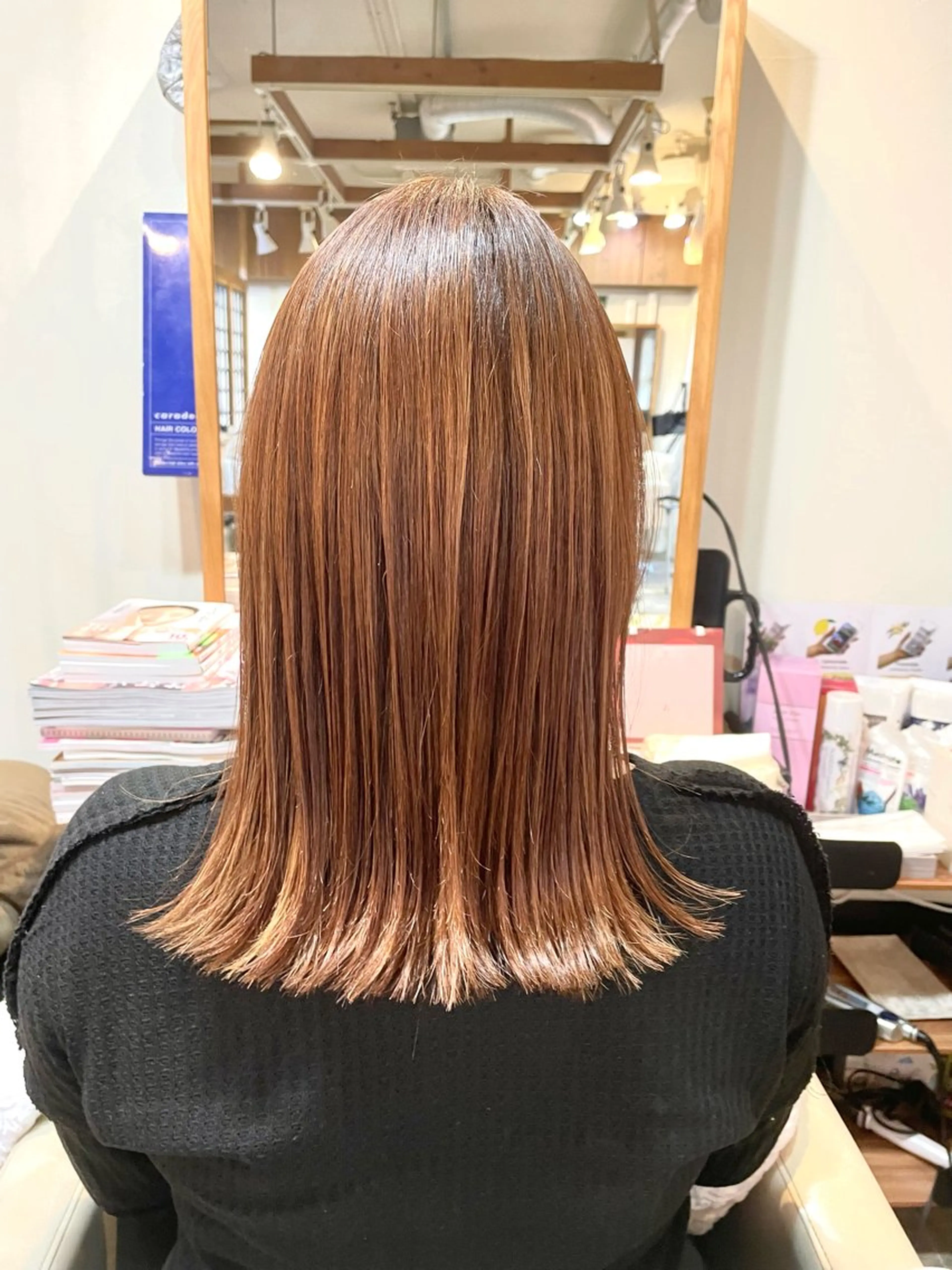 ミディアム 髪質改善 切りっぱなしロブ トリートメント 山木 裕子のヘアスタイル