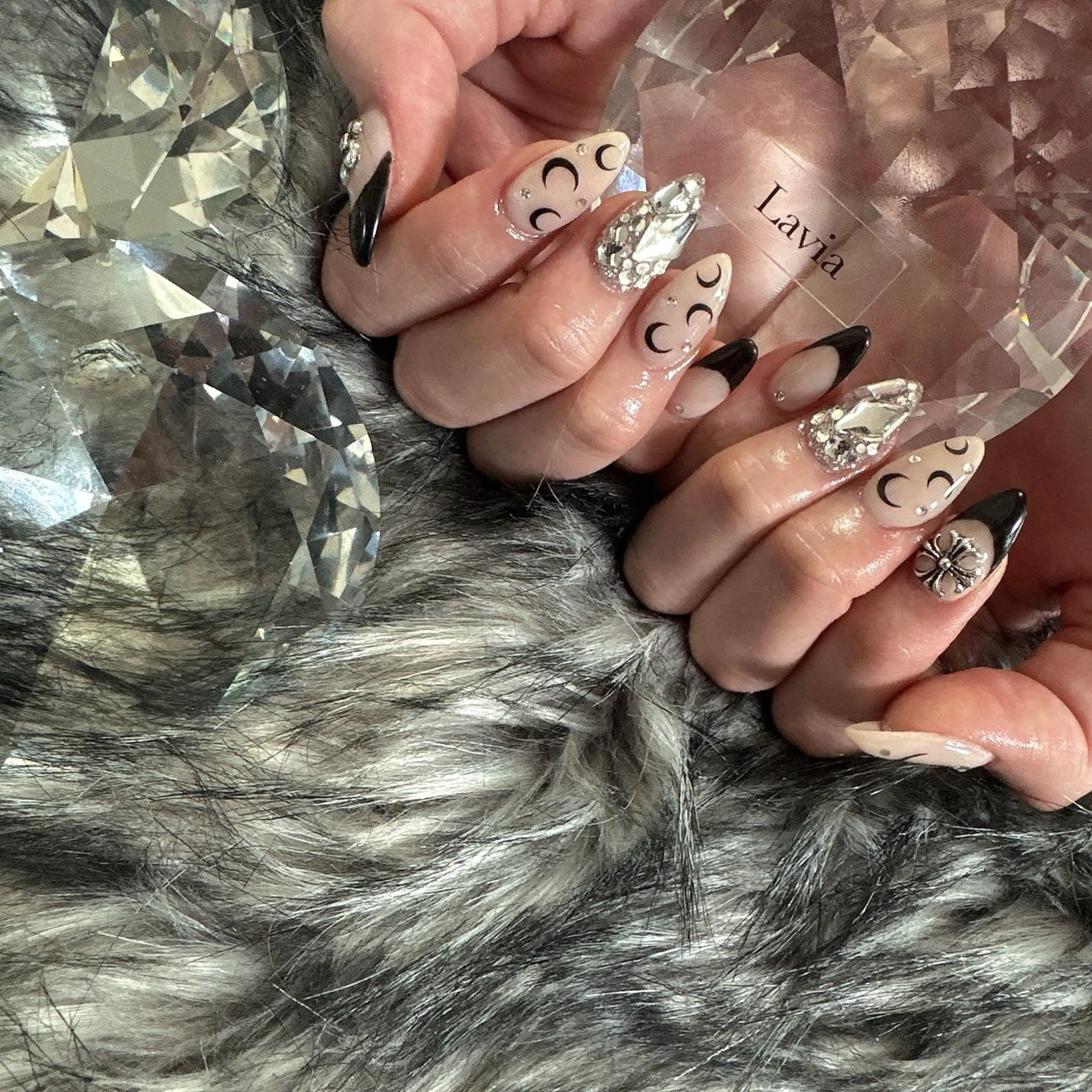 ネイル ハンドネイル lavia🖤 ayumiのネイルデザイン