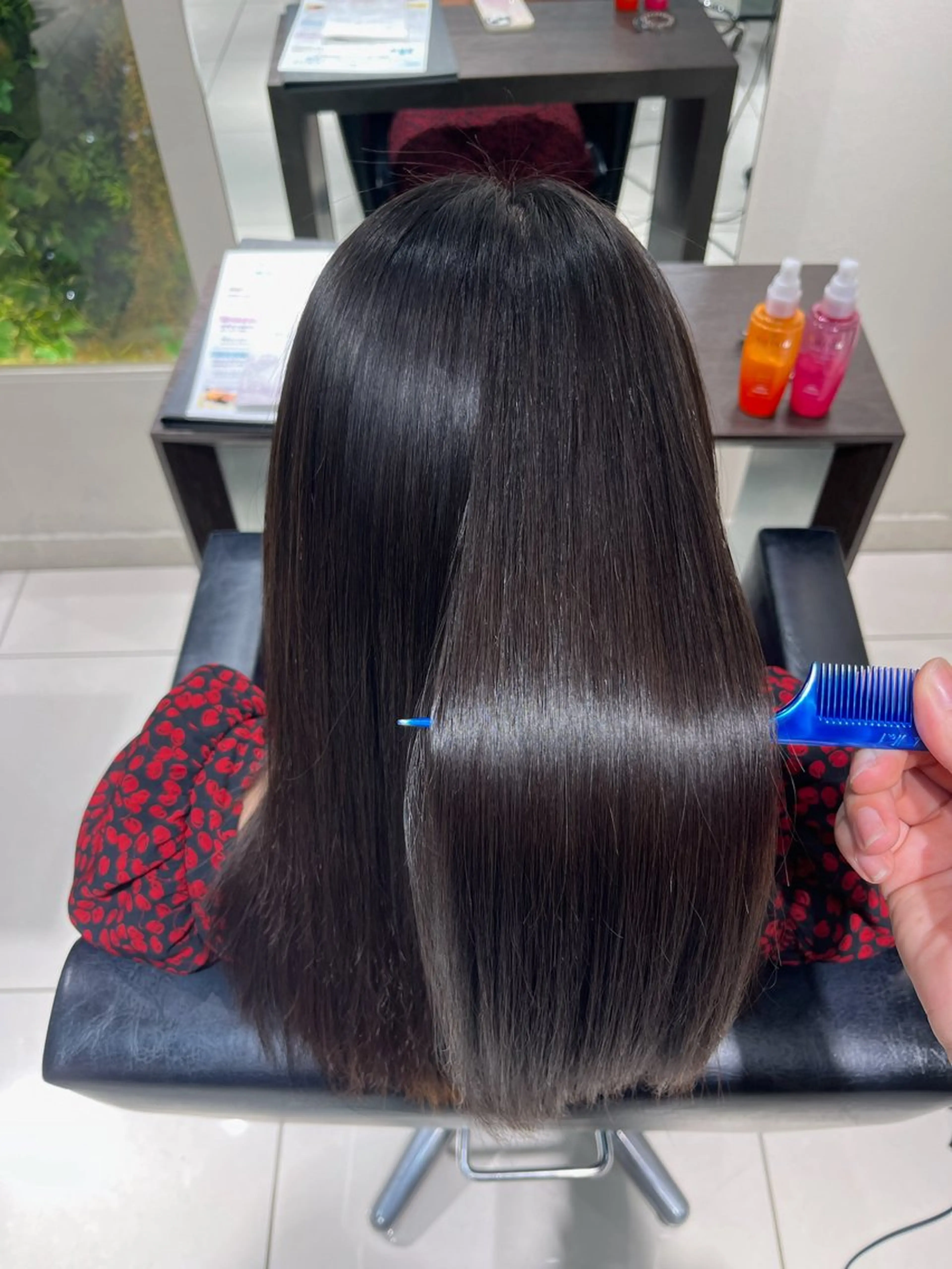 セミロング 髪質改善/透明感カラ ー/レイヤー/あやはのヘアスタイル