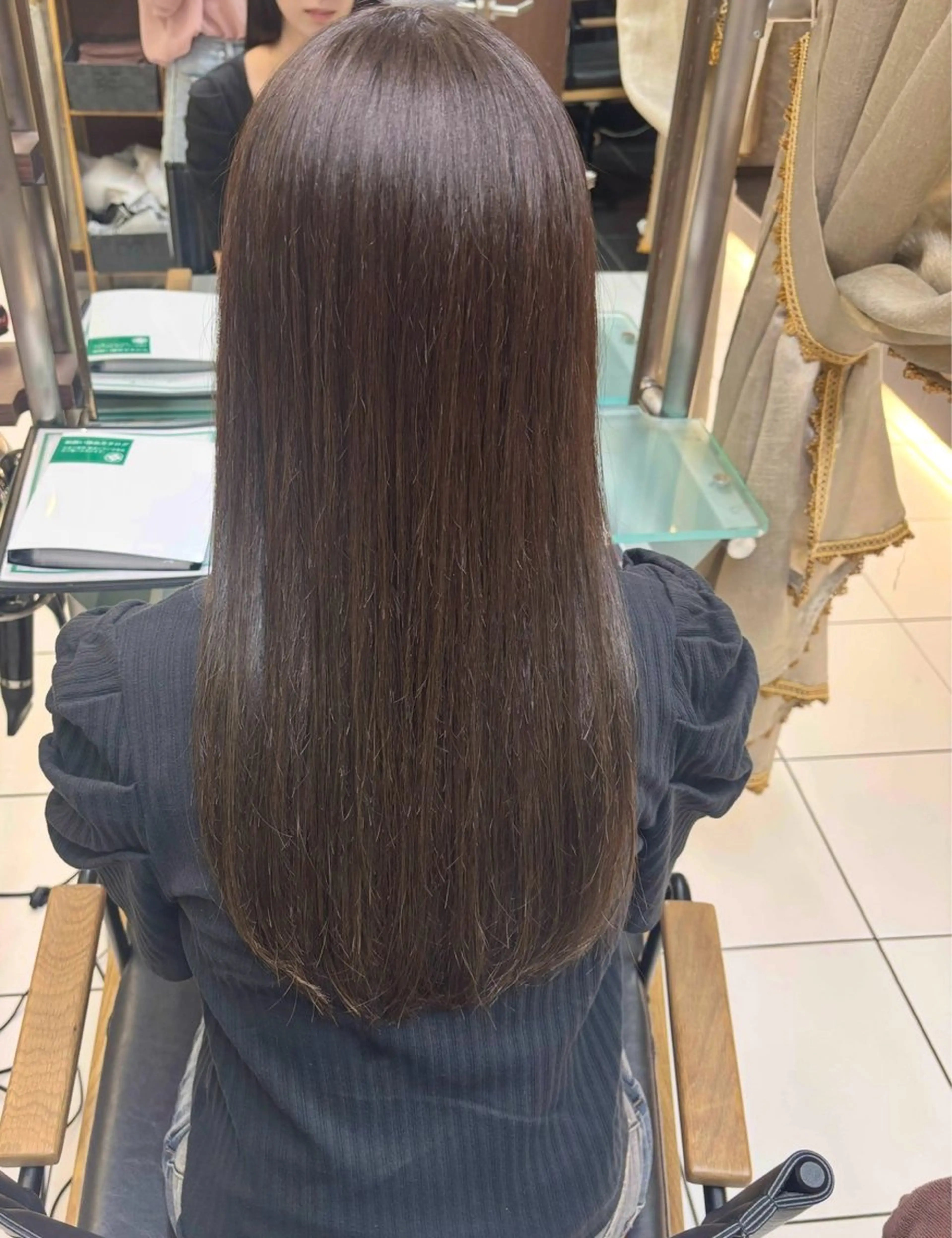 ロング カラー 透明感カラー オリーブカラー ヘアカラー 透明感カラー️🫧 清水杏乃のヘアスタイル