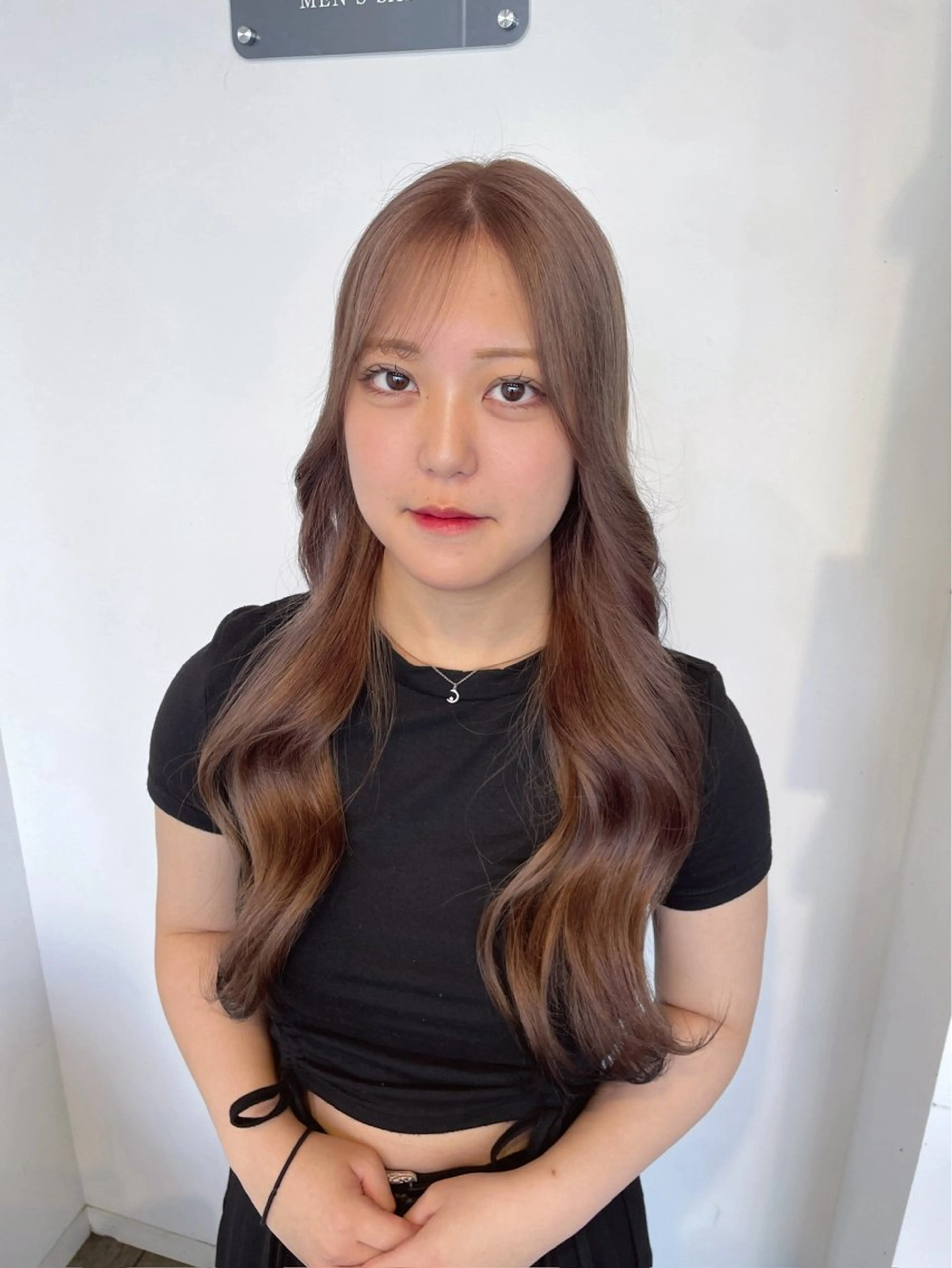 ロング ヘアカラー トリートメント レイヤー🩵ミルク ティーカラー/Miuのヘアスタイル