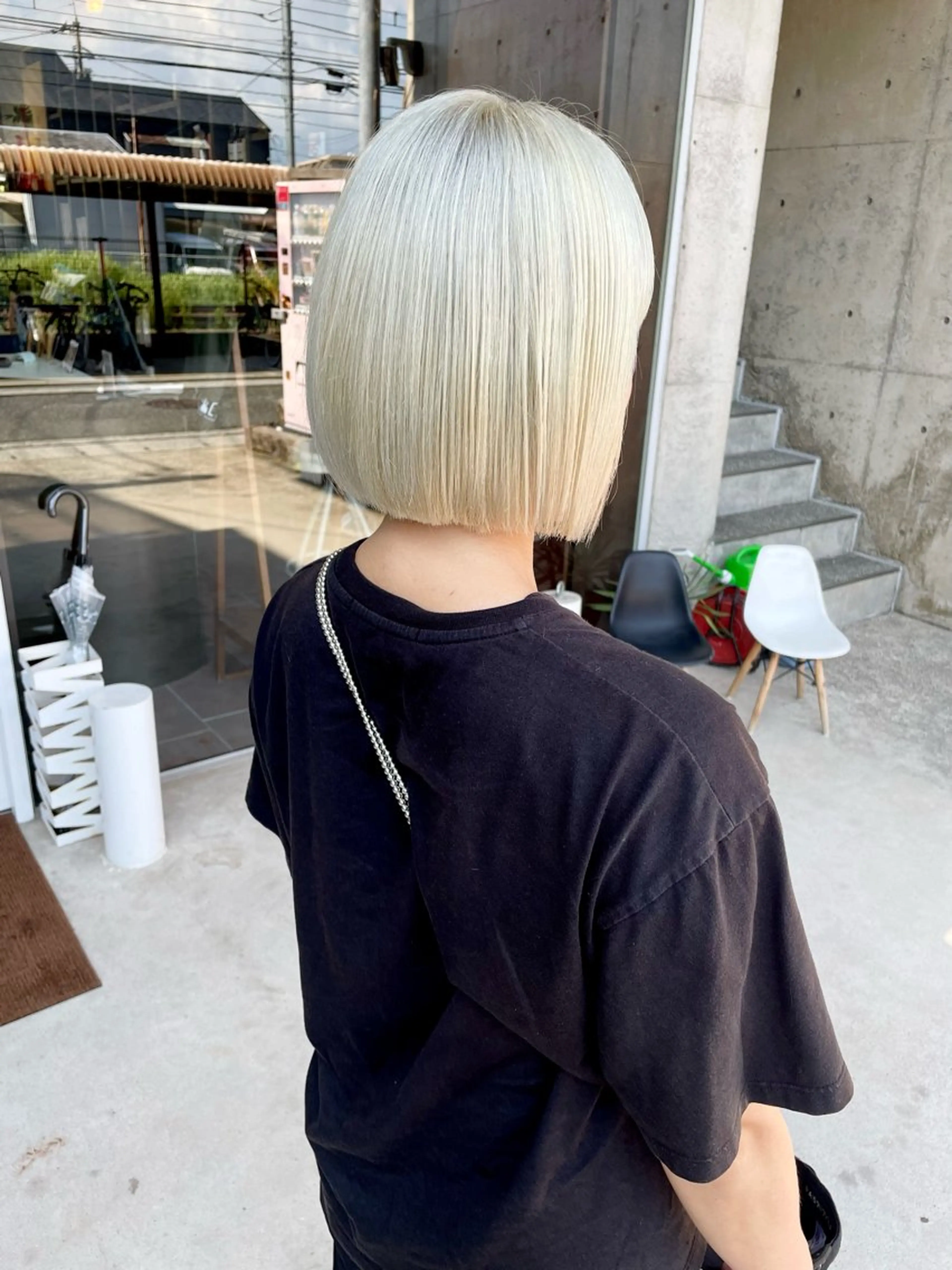 ショート カラー ブリーチ t.（ティードット）所属・日高 香織のヘアスタイル